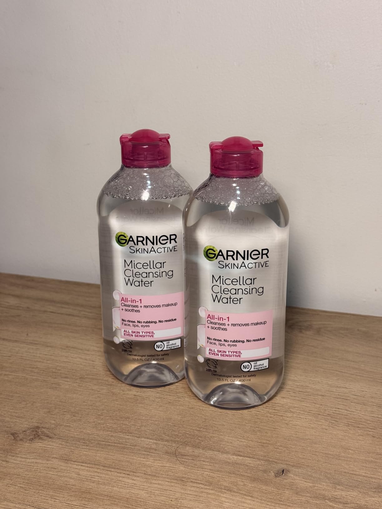 Garnier Micellar Water, Hydrating Facial Cleanser & Makeup Remover, Suitable for Sensitive Skin, Vegan, Cruelty Free, 13.5 Fl Oz (400mL), 1 Count customer photo 1