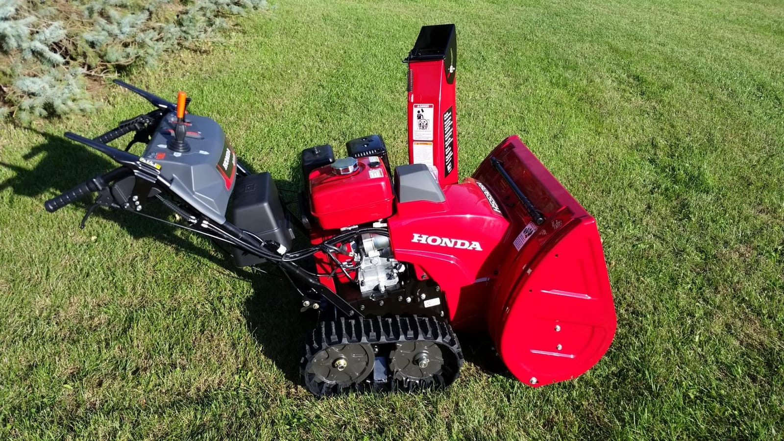 Honda HSS928 28-Inch Two Stage Snow Blower (HSS928AAT) customer photo 2