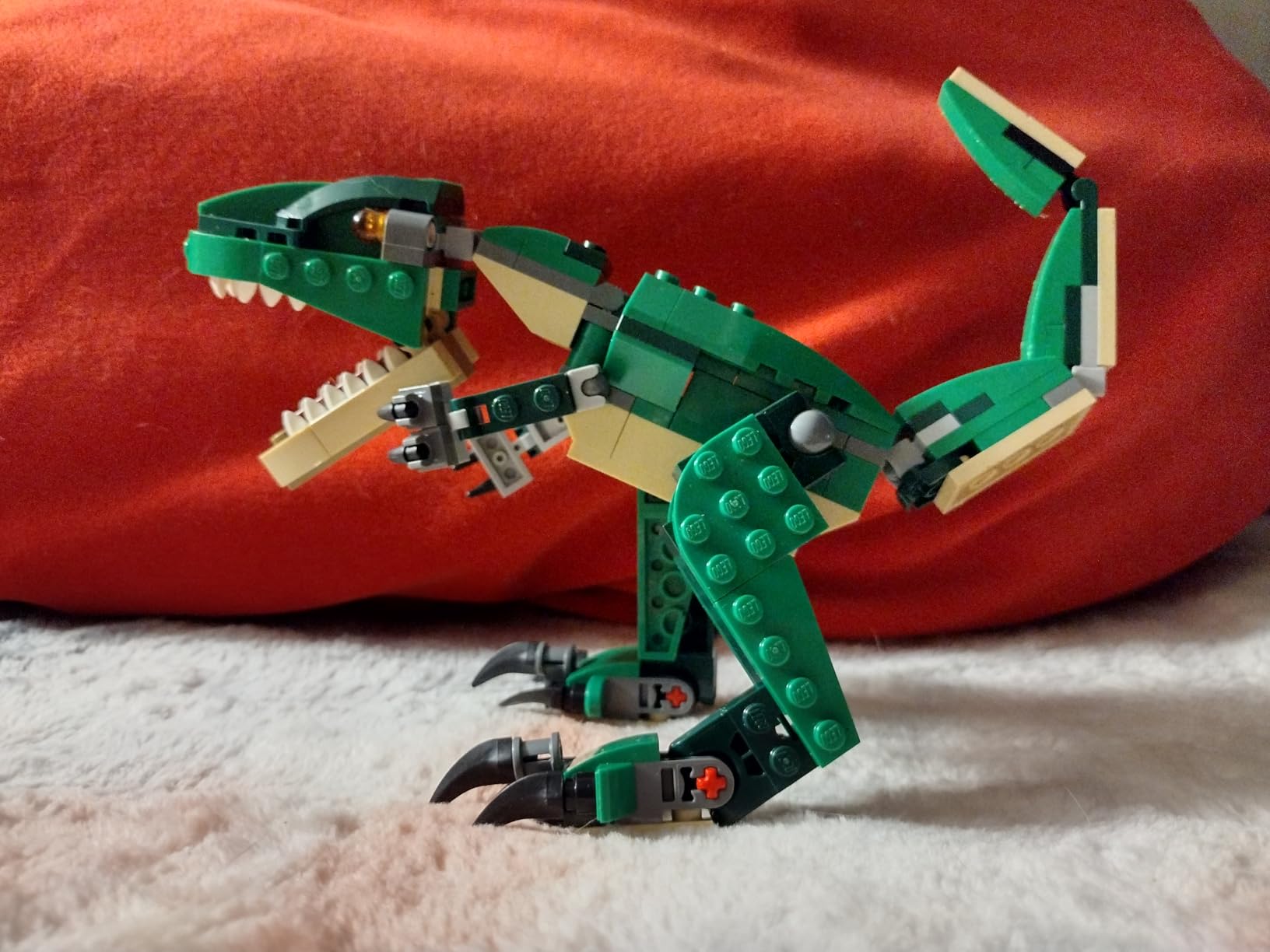 LEGO Creator Mighty Dinosaur customer photo 1