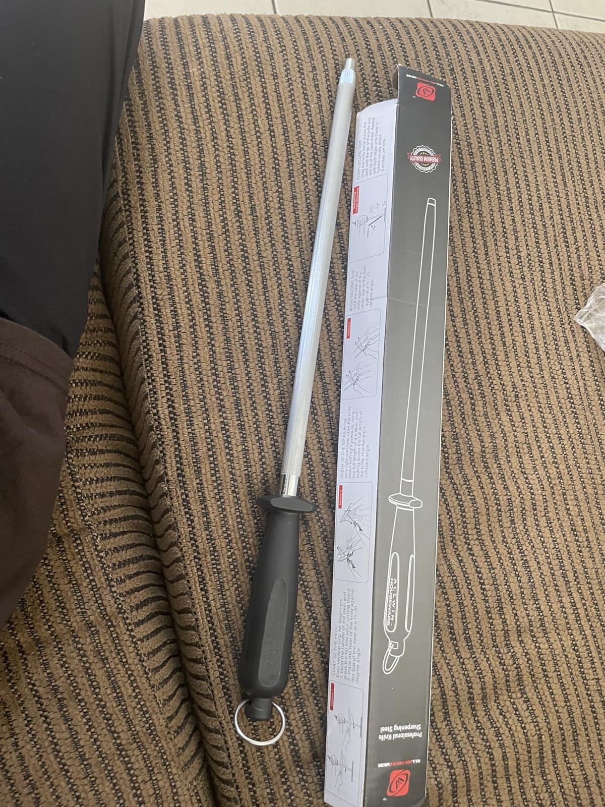 12-Inch Knife Sharpening Rod, Fine Carbon Honing Steel, Black Handle customer photo 1
