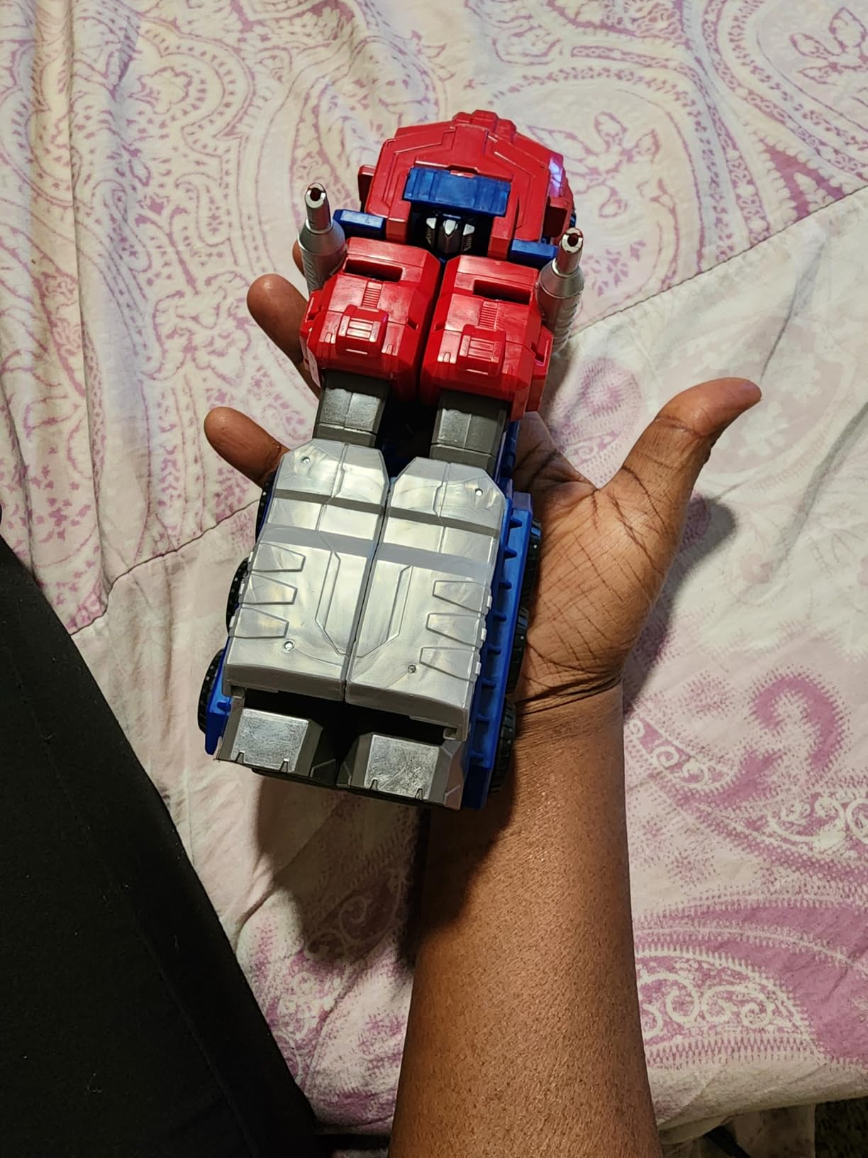 Transformers Toys Heroic Optimus Prime Action Figure - Timeless Large-Scale Figure, Changes into Toy Truck - Toys for Kids 6 and Up, 11-inch (Amazon Exclusive) customer photo 2