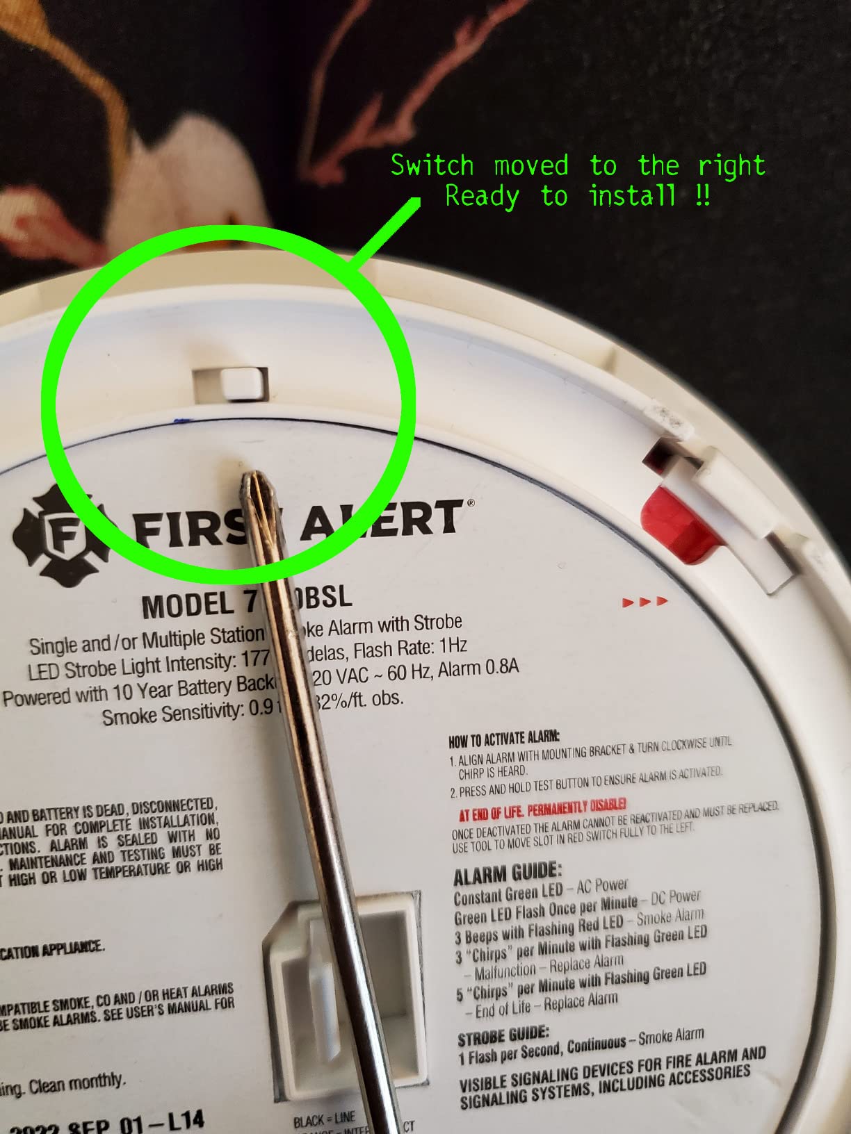 First Alert BRK 7020BSL Hardwired Hearing Impaired Smoke Detector with LED Strobe Light , white customer photo 2