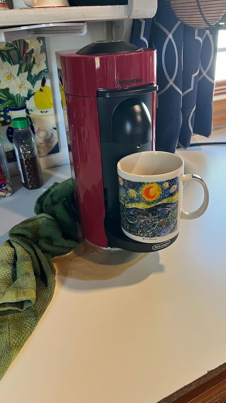 Nespresso Vertuo Plus Deluxe Coffee Machine with Milk Frother, Matte Black customer photo 2