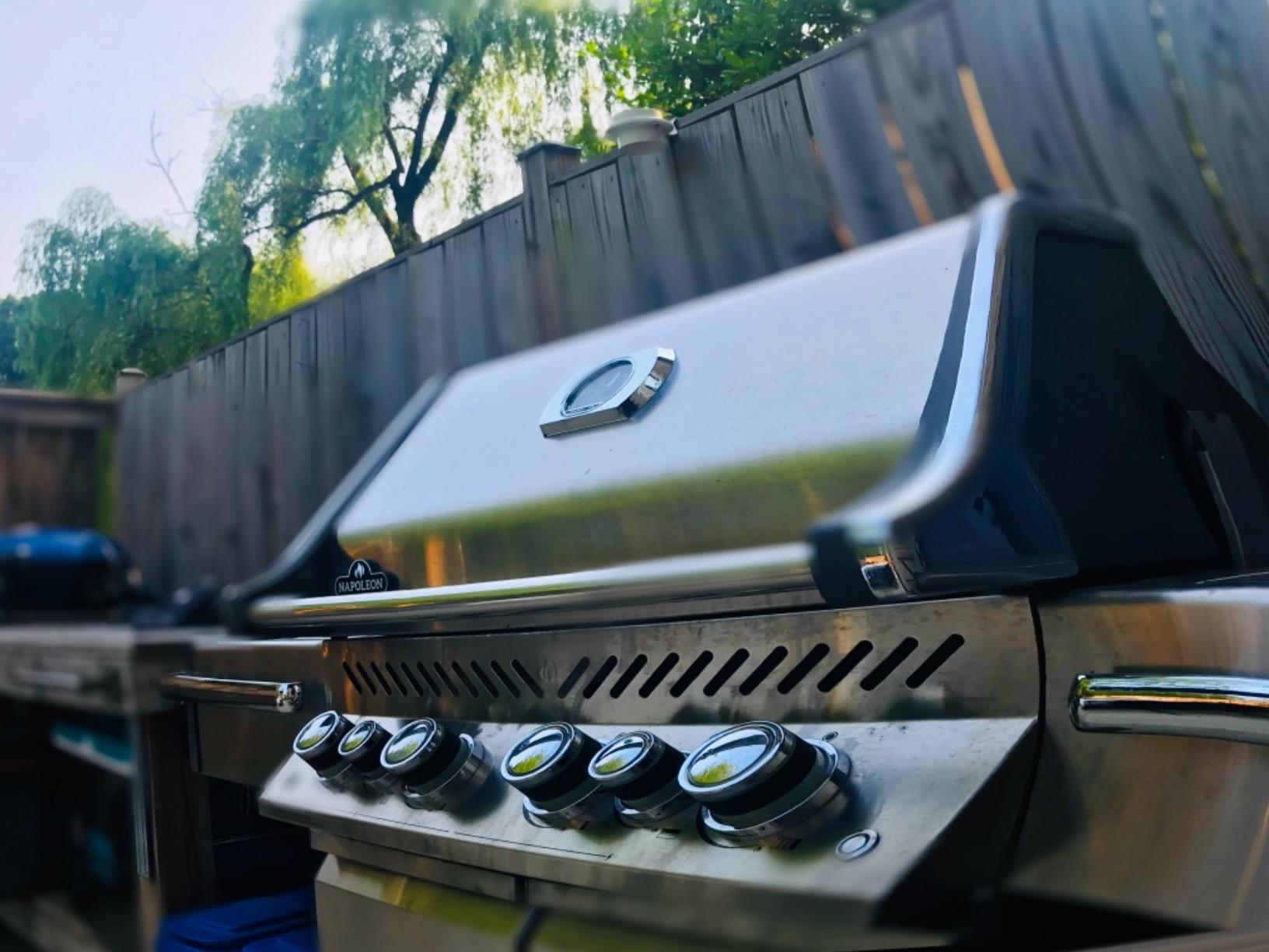 Napoleon PRO500RSIBPSS-3 Prestige PRO BBQ Propane Gas Grill, 500 sq.in. + Infrared Side and Rear Burners, Stainless Steel customer photo 2