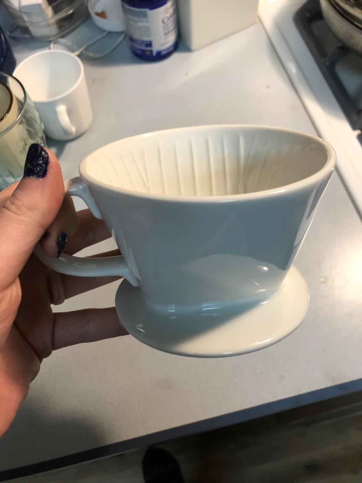 Segarty Pour Over Coffee Maker, Single Cup White Ceramic Coffee Dripper, Size No.2 Reusable Filter Cone Drip Holder Slow Brewer with 3 Holes Flat Bottom for Home, Office, Travel, Camping customer photo 1