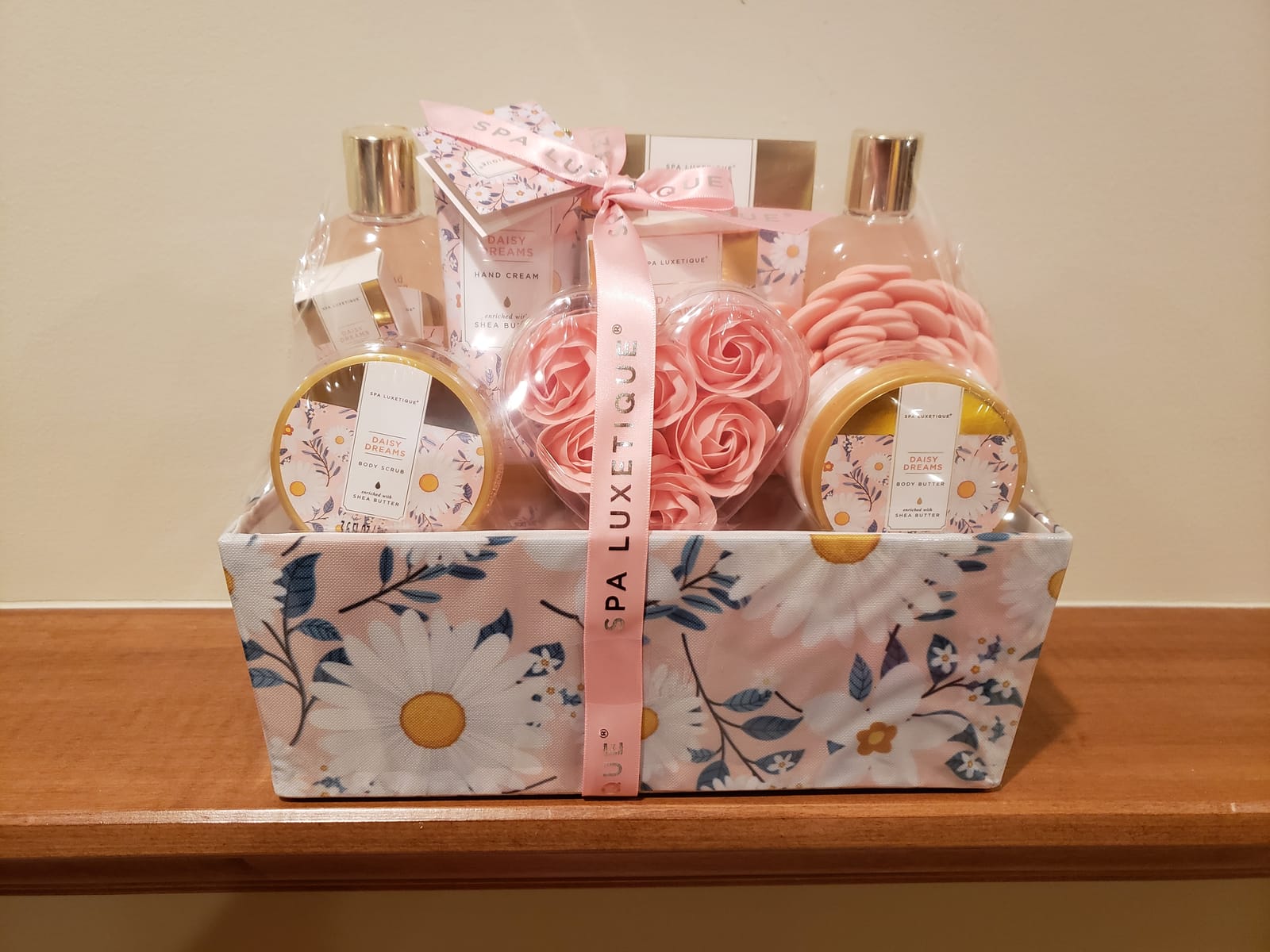 Spa Luxetique Spa Basket customer photo 1