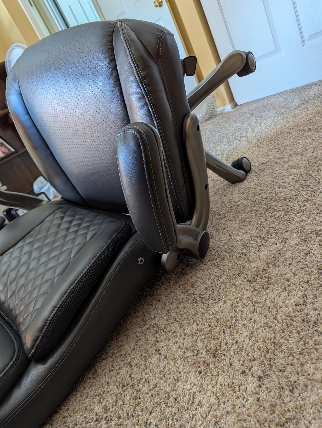 Amazon Basics Ergonomic Executive Office Chair with Adjustable Lumbar Support, Flip-up Arms, Height Adjustable, 360° Rolling Swivel, Computer Desk Chair, Grey Leather customer photo 2