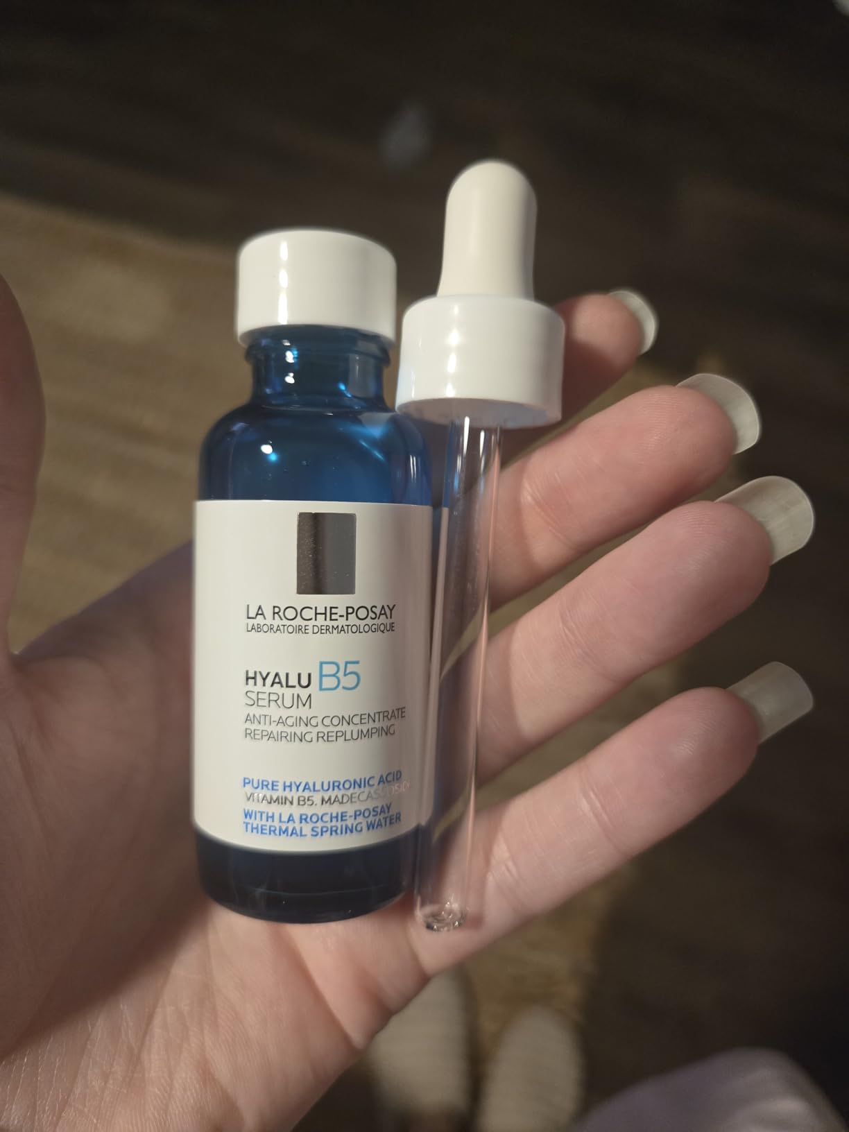 La Roche-Posay Hyalu B5 Pure Hyaluronic Acid Anti-Aging Serum for Face customer photo 2