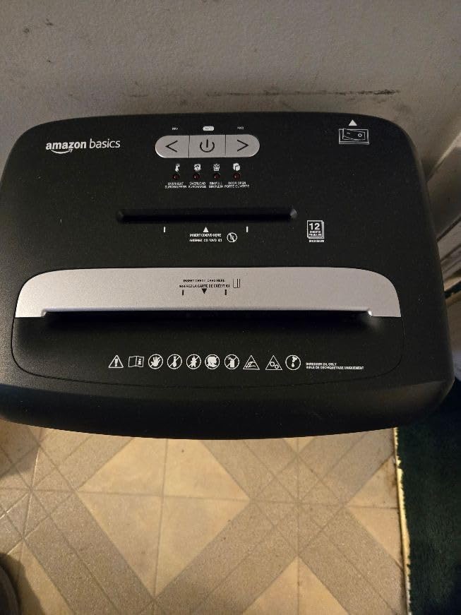 Amazon Basics 12 Sheet High Security Micro Cut Paper, Credit Card and CD Shredder with 6 Gallon Easy Emptying Bin, Casters, Black customer photo 2