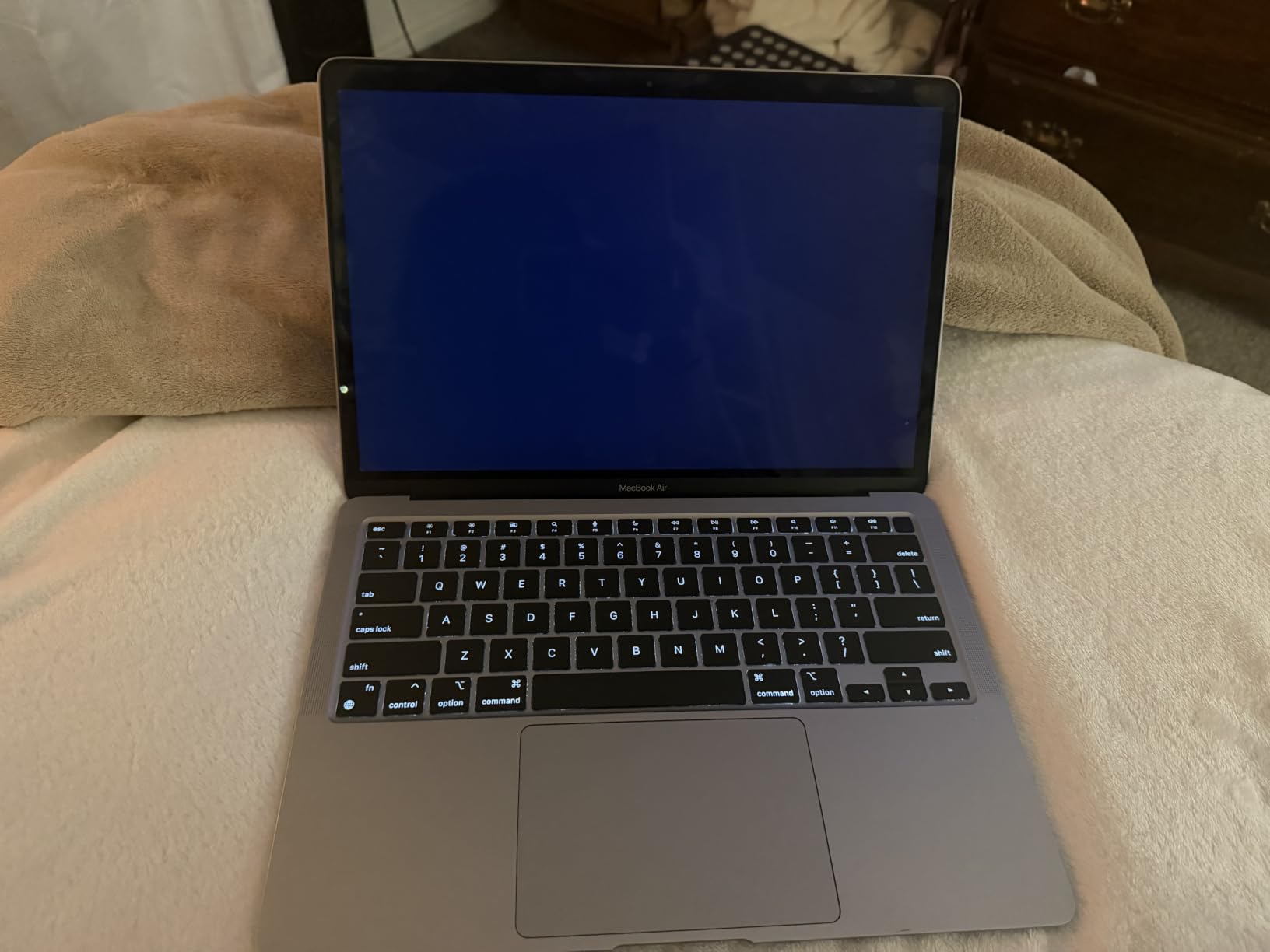MacBook Air M1 13.3-inch customer photo 2
