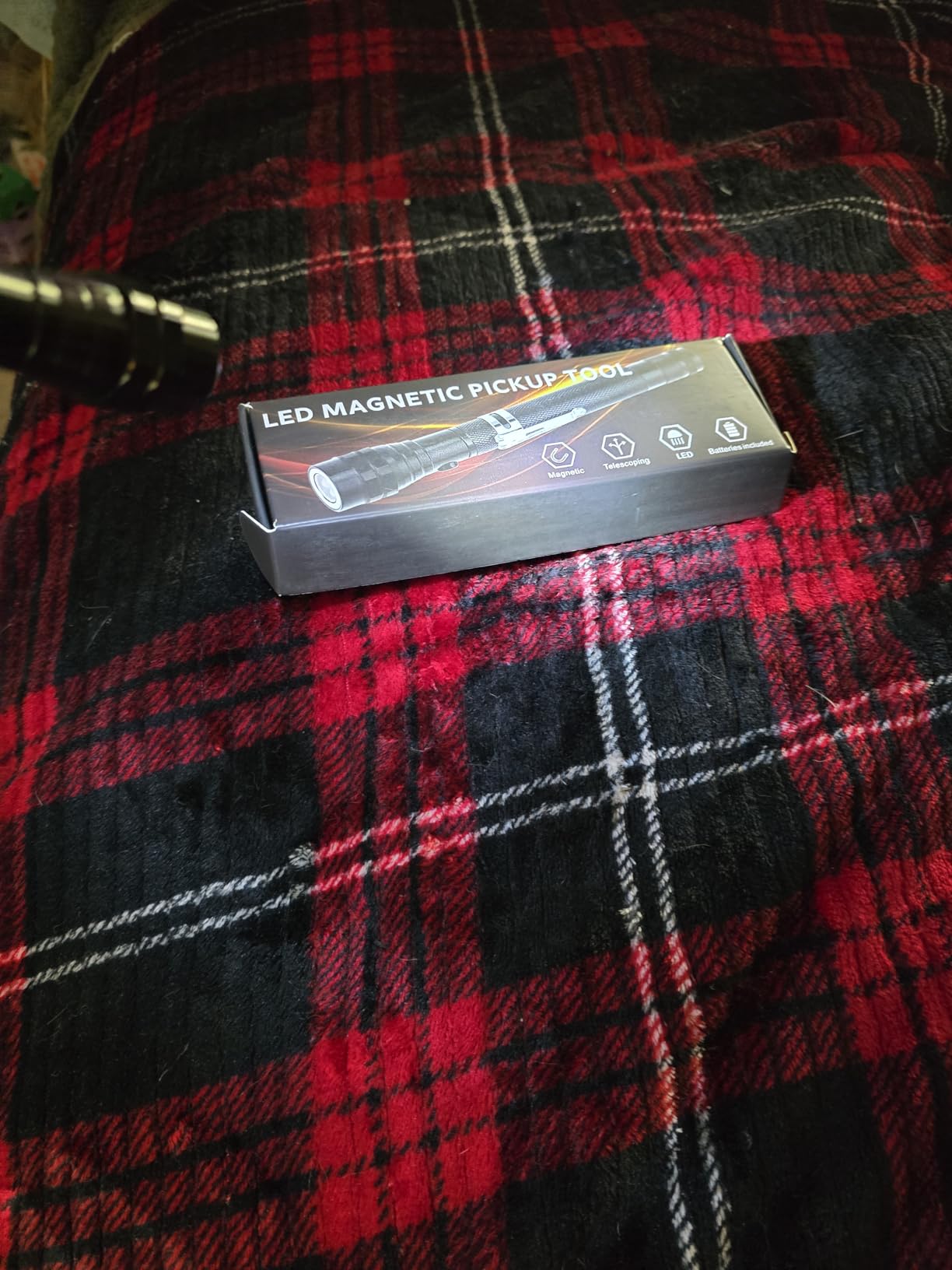 KUCHEY Stocking Stuffers for Men Magnetic Flashlight Gifts for Men customer photo 1