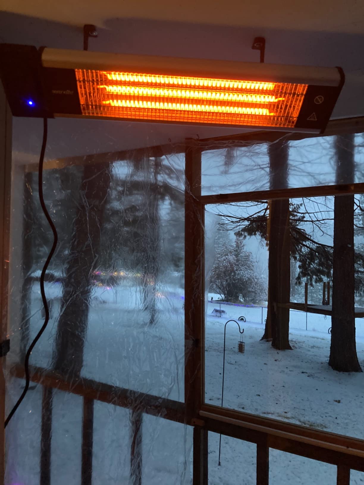 SereneLife Portable Infrared Indoor and Outdoor Electric Space Heater with Remote, IP65 Approved, 1500 Watt Wall-Mounted Hanging for Patio, Restaurant, Backyard, Garage, Decks, Gazebos, Cafes customer photo 2