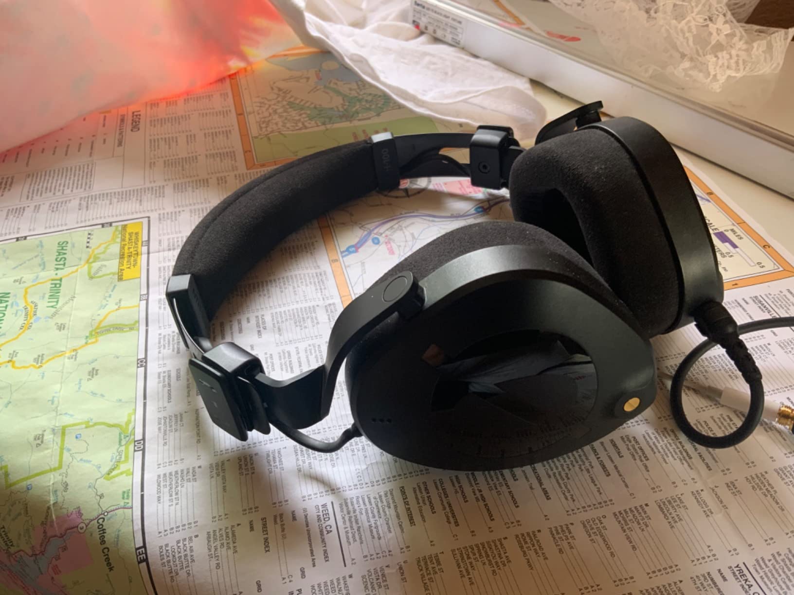 RØDE NTH-100 Professional Over-Ear Headphones for Content Creation customer photo 2