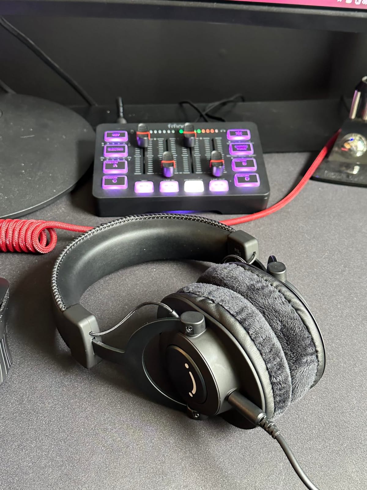 FIFINE HD8 Wired Studio Monitor Headphone, Detachable 3.5mm/6.35mm Cables customer photo 2