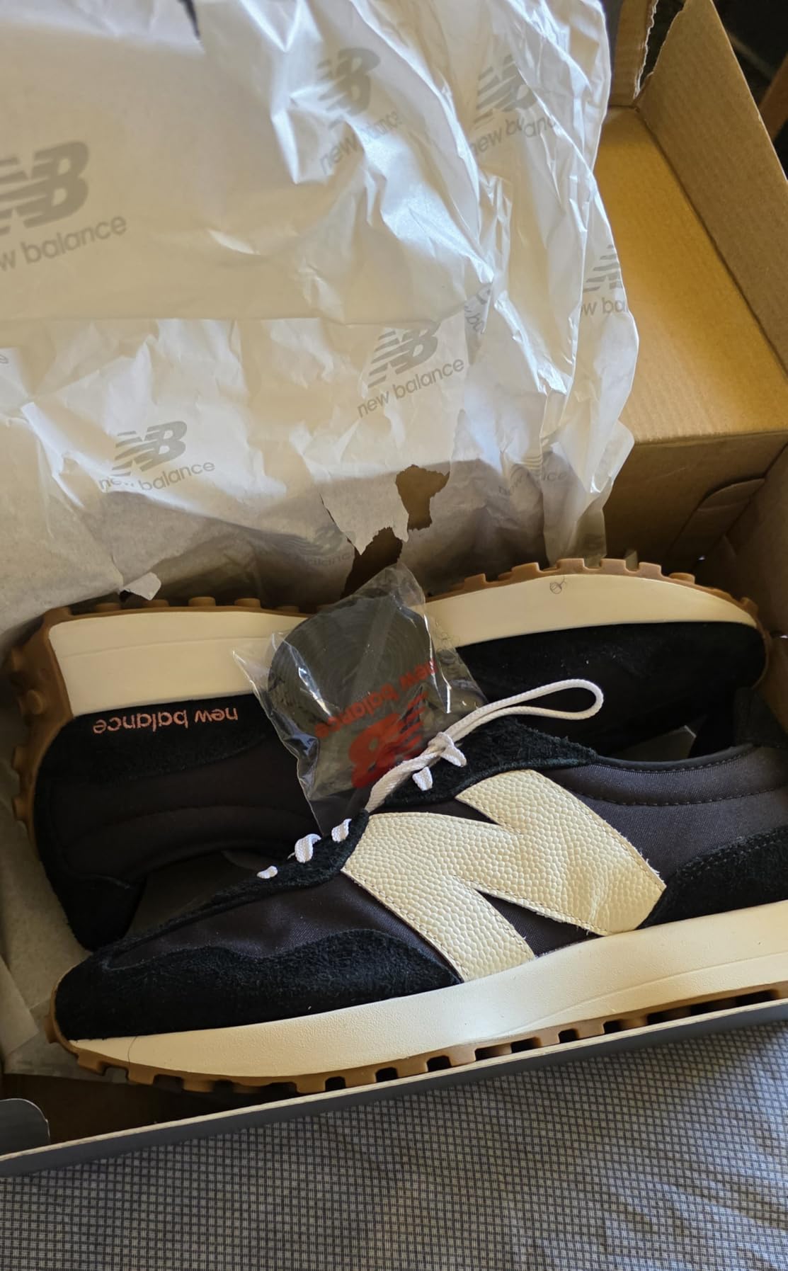 New Balance Women's 327 customer photo 1