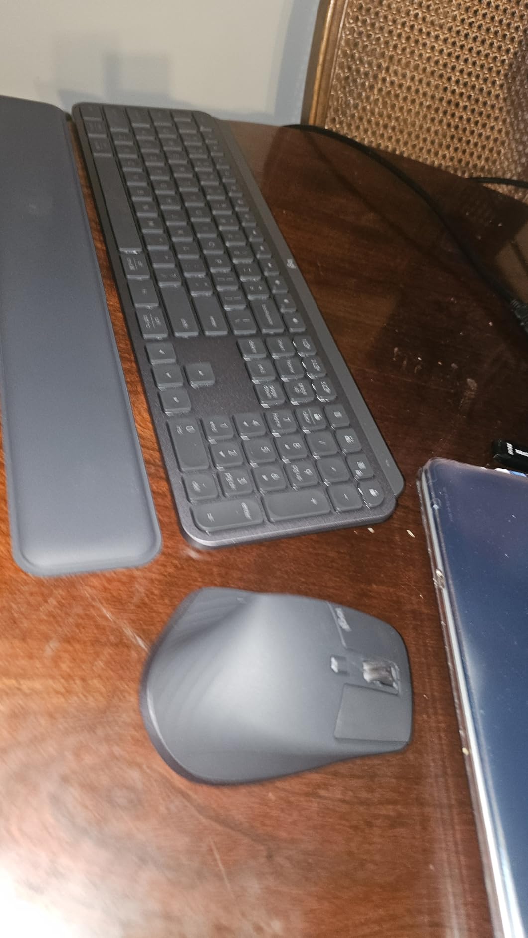 Logitech MX Keys S Combo customer photo 1
