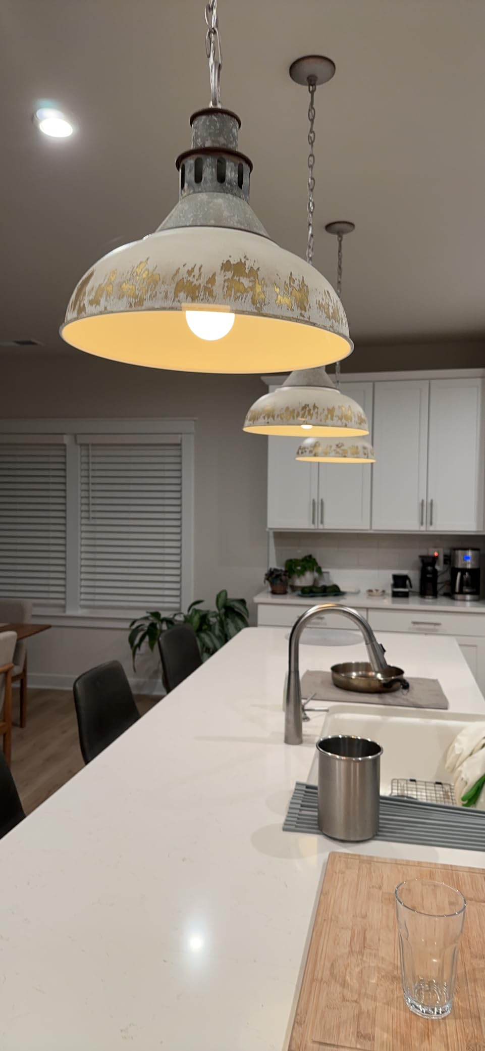 Linkind Matter Smart Light Bulb, Smart Bulbs Work with Apple Home, Siri, Alexa, Google Home, SmartThings, Color Changing Light Bulbs RGTBW Music Sync, Mood Lights, 2.4Ghz WiFi A19 E26 60W 800LM 3 Pack customer photo 1