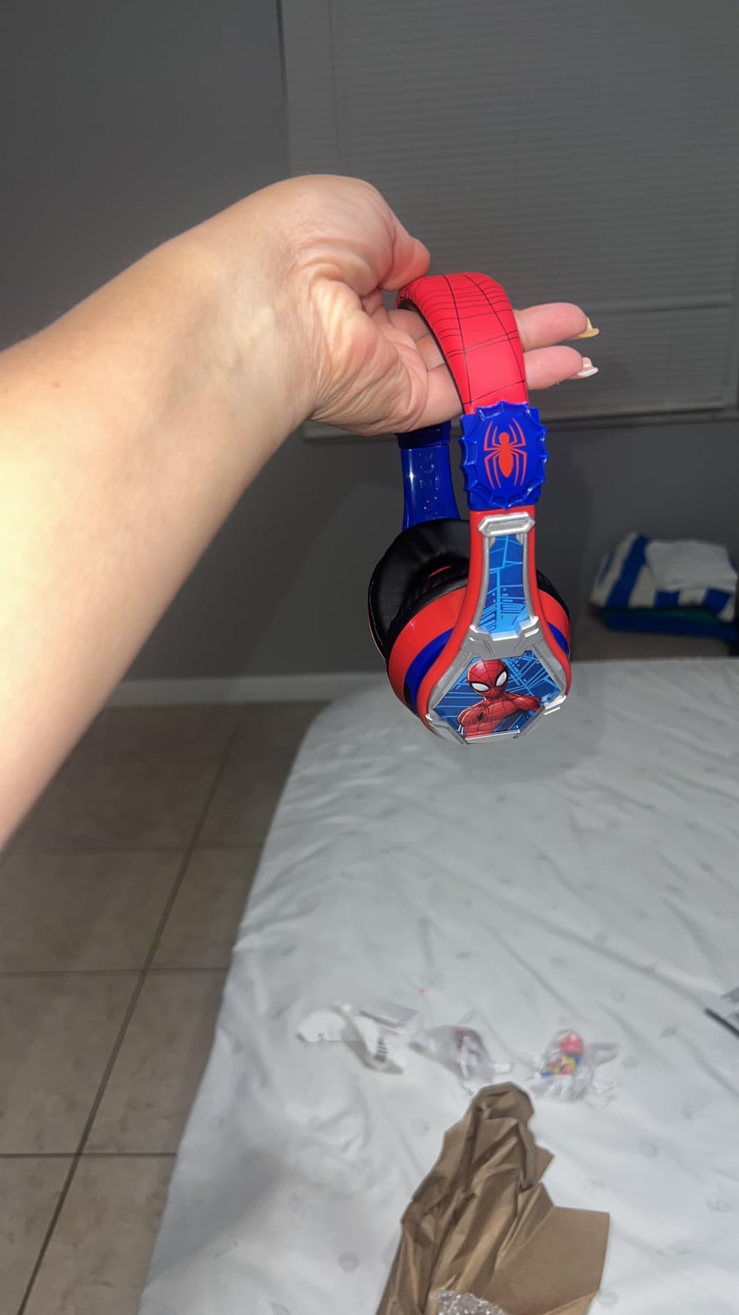 eKids Bluey Headphones customer photo 1