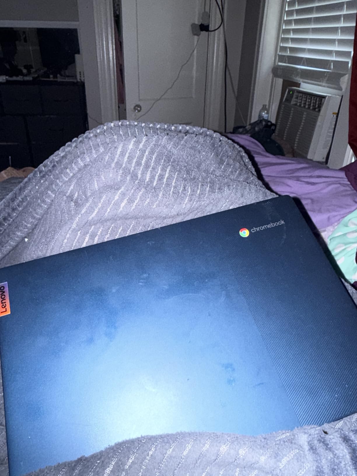 Lenovo Flagship Chromebook, 14'' FHD Touchscreen Slim Thin Light Laptop Computer, 8-Core MediaTek Kompanio 520 Processor, 4GB RAM, 64GB eMMC, WiFi 6,Chrome OS, Abyss Blue customer photo 2