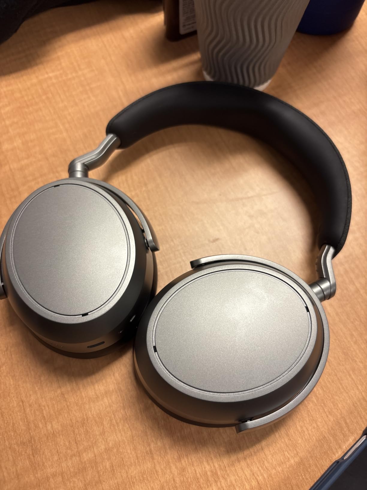 Sennheiser Momentum 4 customer photo 2
