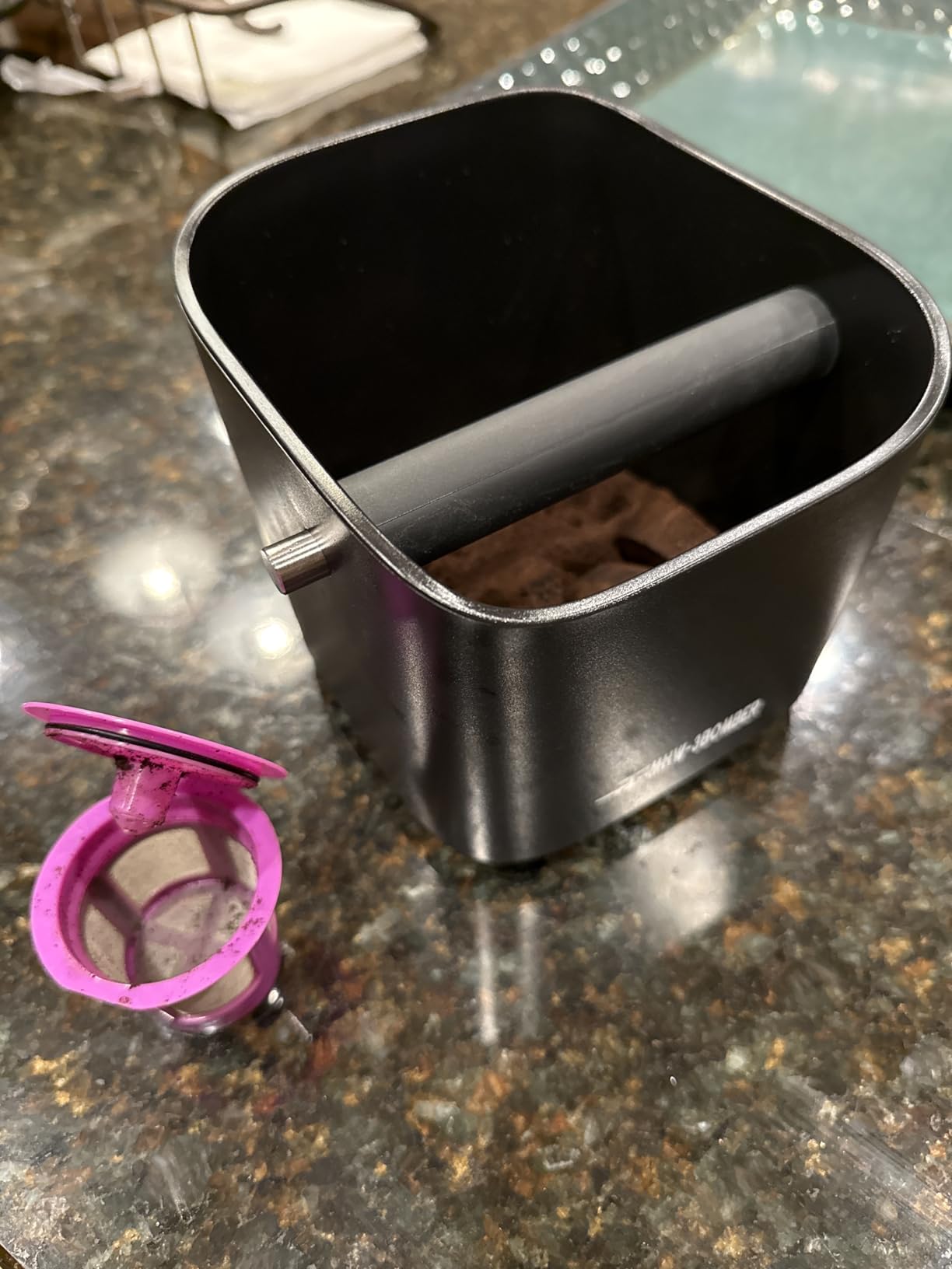 MHW-3BOMBER Espresso Knock Box, 1.2L(15 Cups) Coffee Knock Box with Removable Knock Bar and Anti-slip Pads for Espresso Puck, Coffee Ground, Durable Espresso Accessories, Black GB5967B customer photo 2