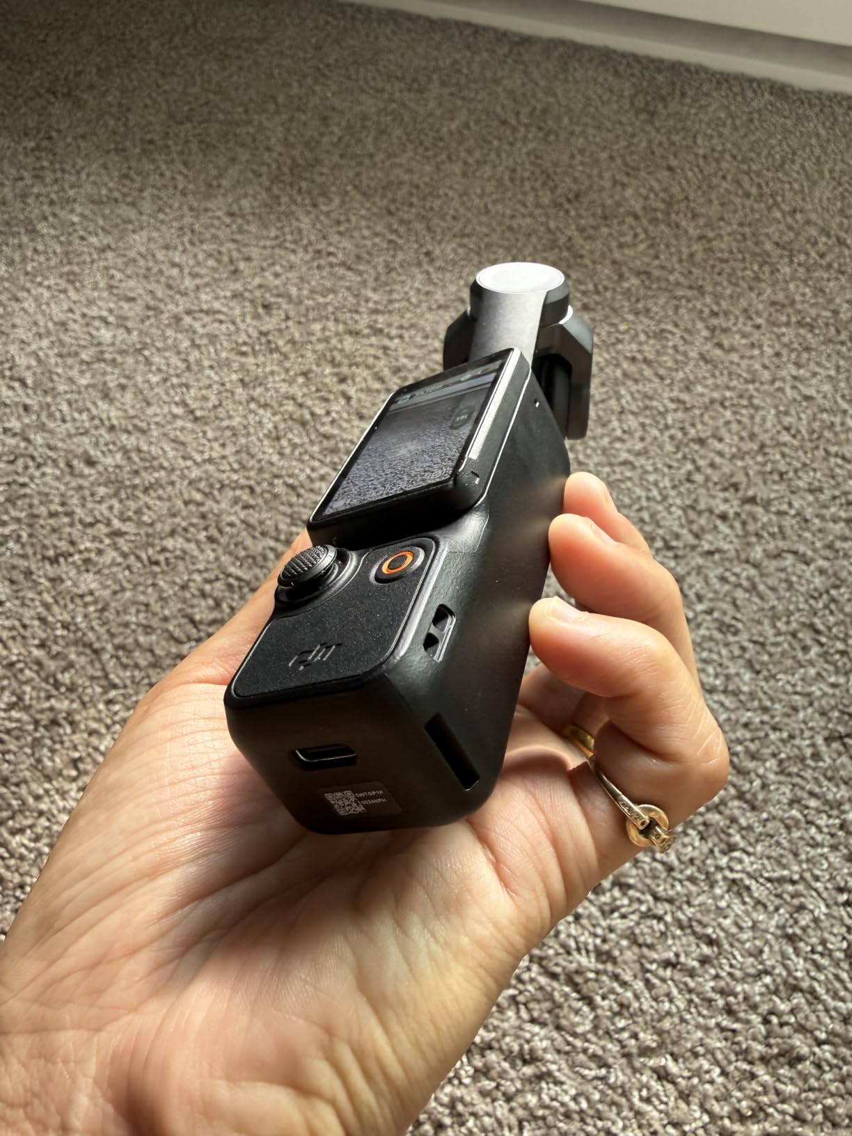 DJI Osmo Pocket 3 Creator Combo, Vlogging Camera with 1'' CMOS & 4K/120fps customer photo 2