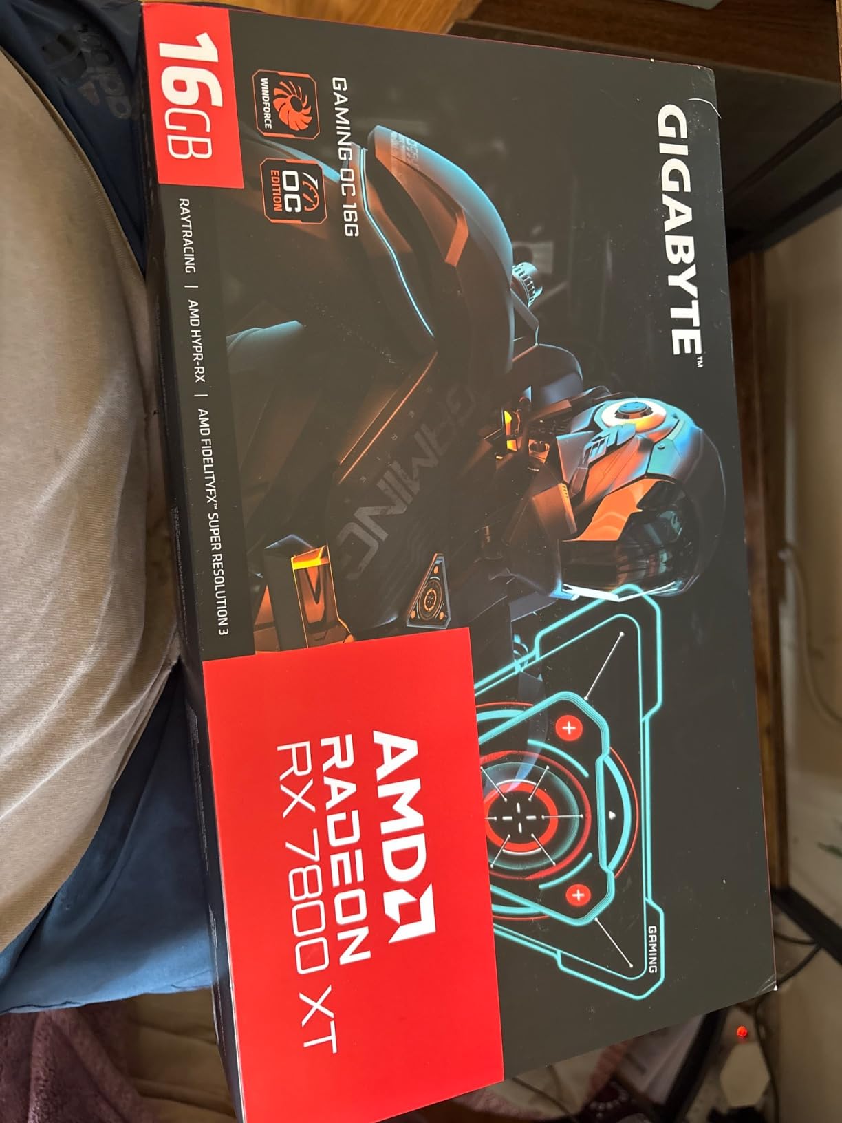 GIGABYTE RX 7800 XT Gaming OC customer photo 1