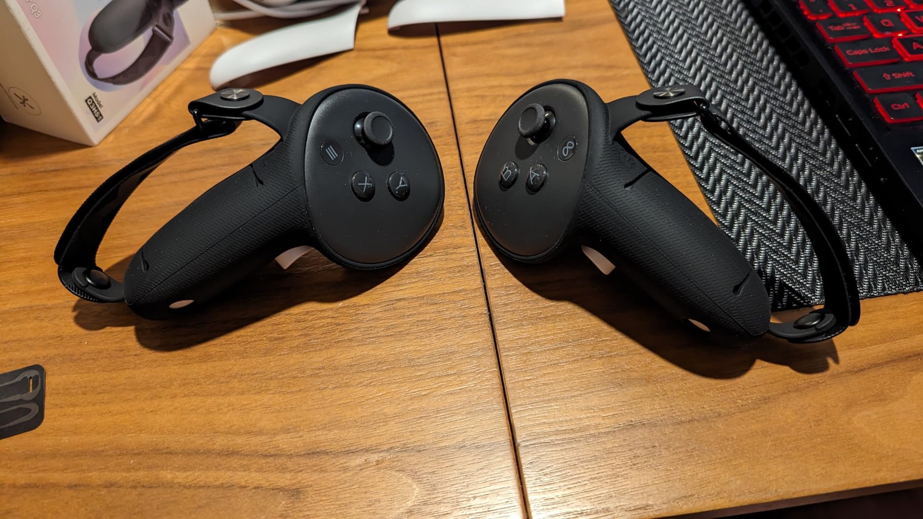 AMVR Upgraded Non-Slip Controller Grips with Battery Opening for Quest 3/3S customer photo 2
