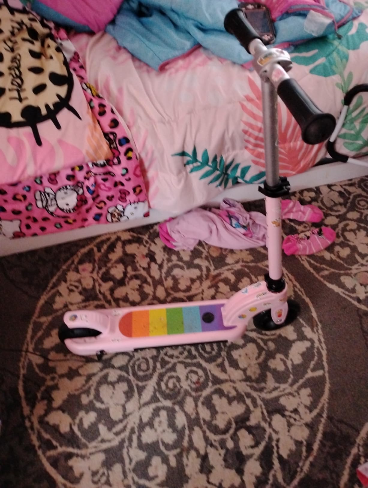 ANHAO Electric Scooter for Kids Ages 6-12 (Mainly 6-10), Kids Electric Scooter with Adjustable Height, Kick Scooter for Kids up to 110 Lbs, up to 6Mph customer photo 1