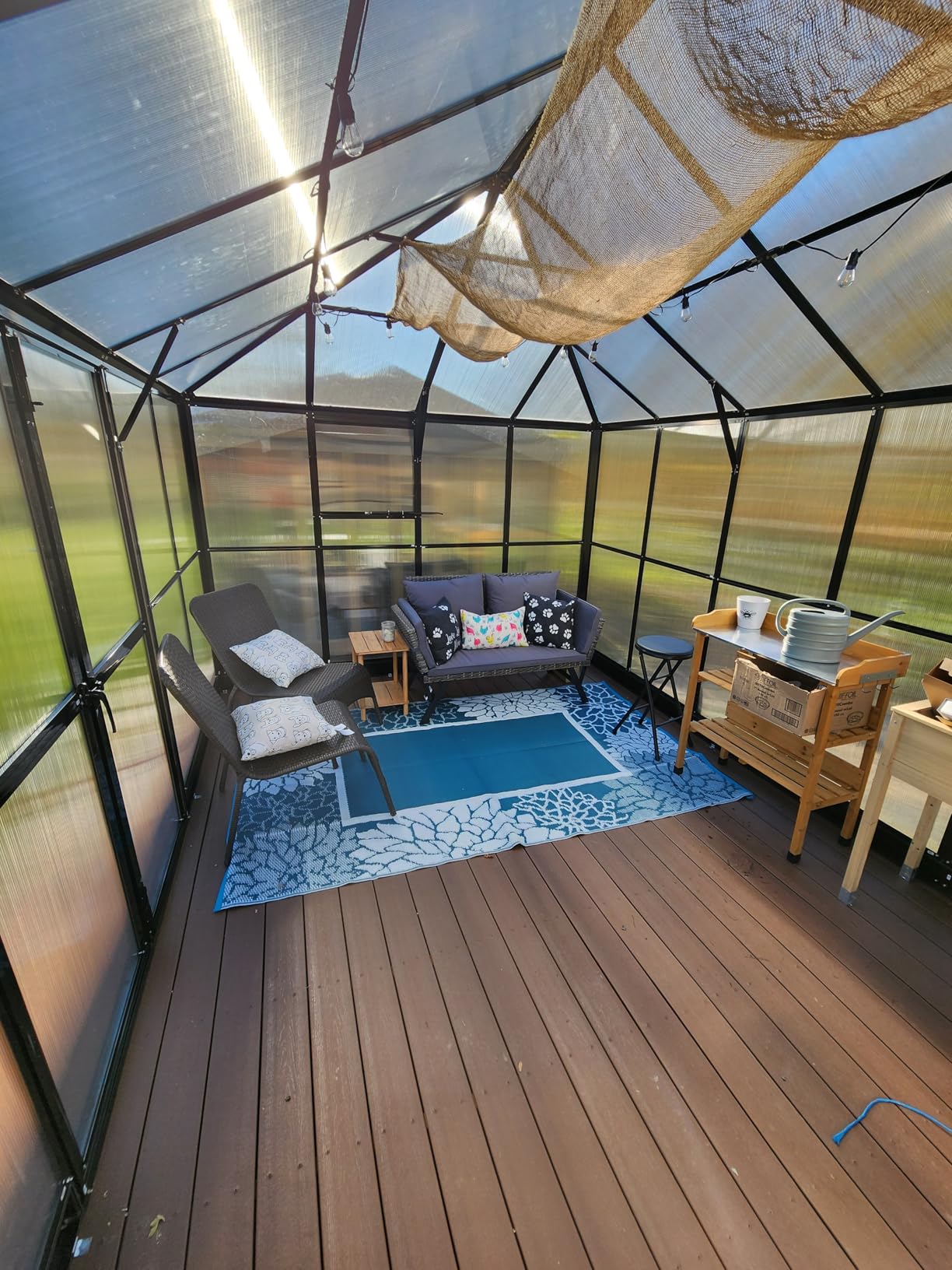 HOWE 14x9.5x9 FT Polycarbonate Greenhouse for Outdoors, Pavilion Style customer photo 1