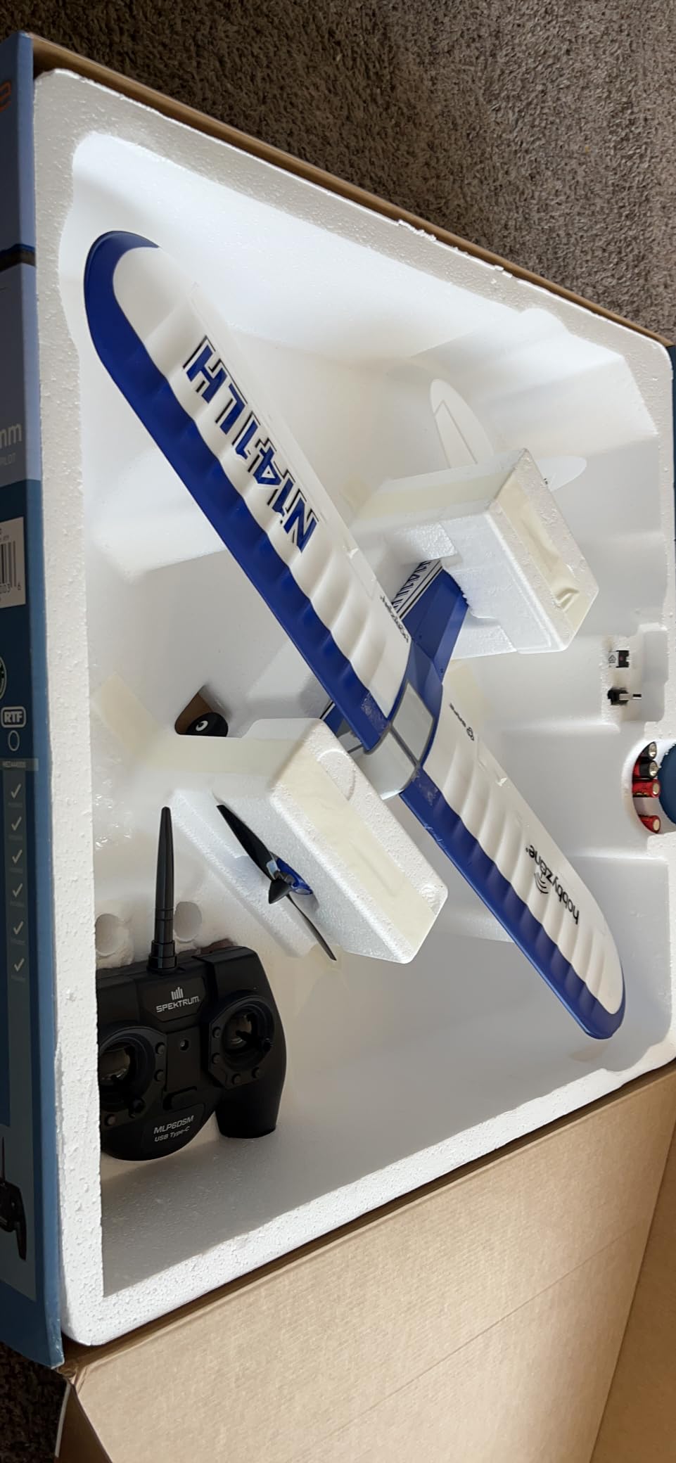 HobbyZone RC Airplane Sport Cub S 2 615mm RTF Everything Needed to Fly is Included/Safe Technology HBZ444000,White/Blue customer photo 2
