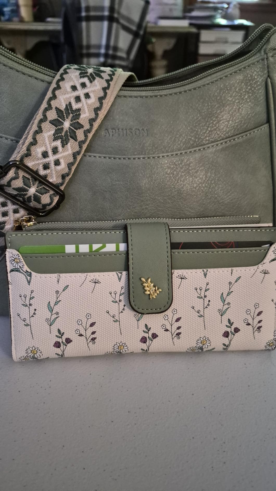 APHISON Trendy Leather Crossbody Purse, Women's Shoulder Handbag customer photo 2