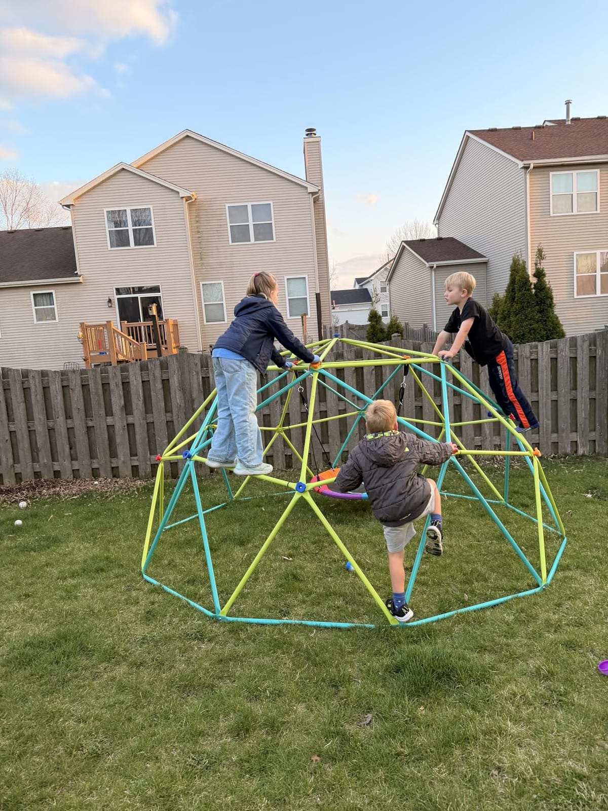 Hapfan 10 ft Climbing Dome Swing Set with Saucer Swing for Kids 3-12 customer photo 1