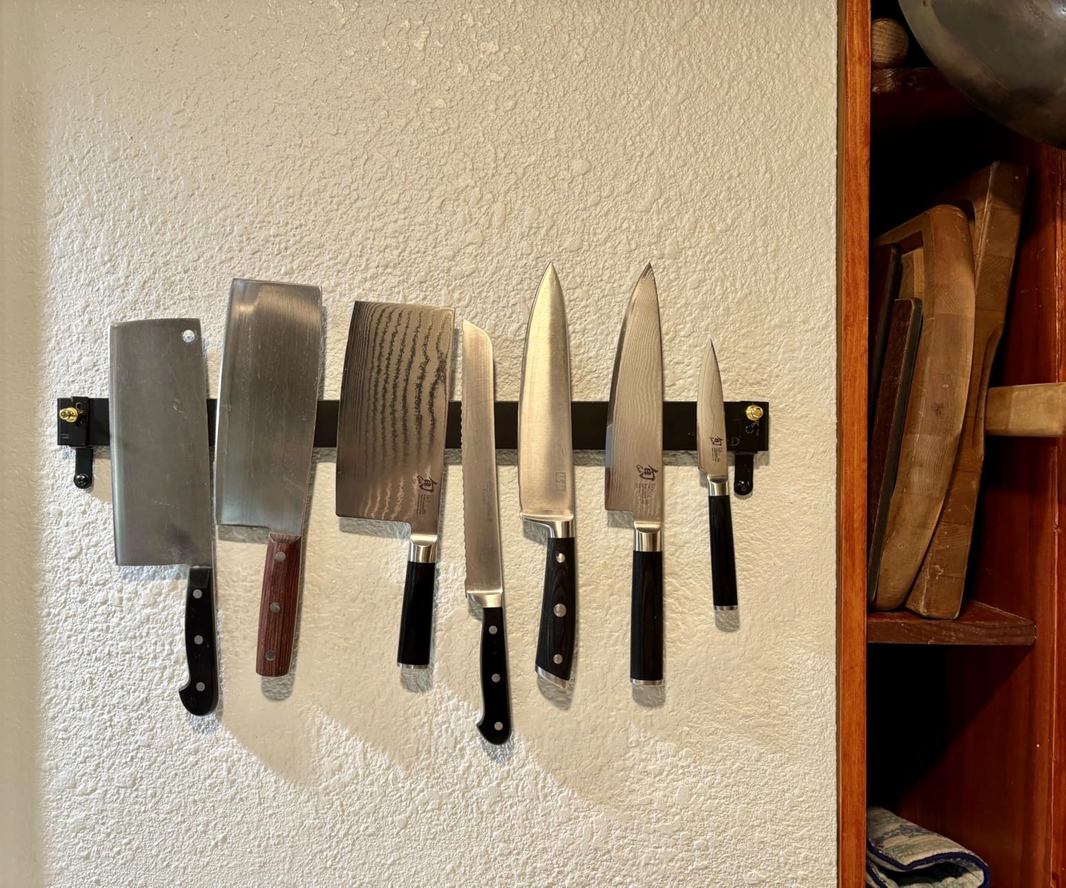 Dmore magnetic knife holder for wall—with 2 hooks, No Drilling 10 Inch black knife magnetic strip, Powerful knife magnet rack, include Adhesive Tape and screws for Knives, Utensils, and Tools customer photo 2