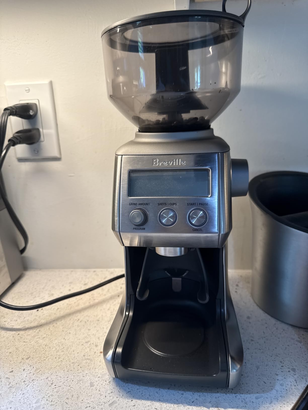 Breville BCG820OLT Smart Grinder Pro, Olive Tapenade customer photo 2