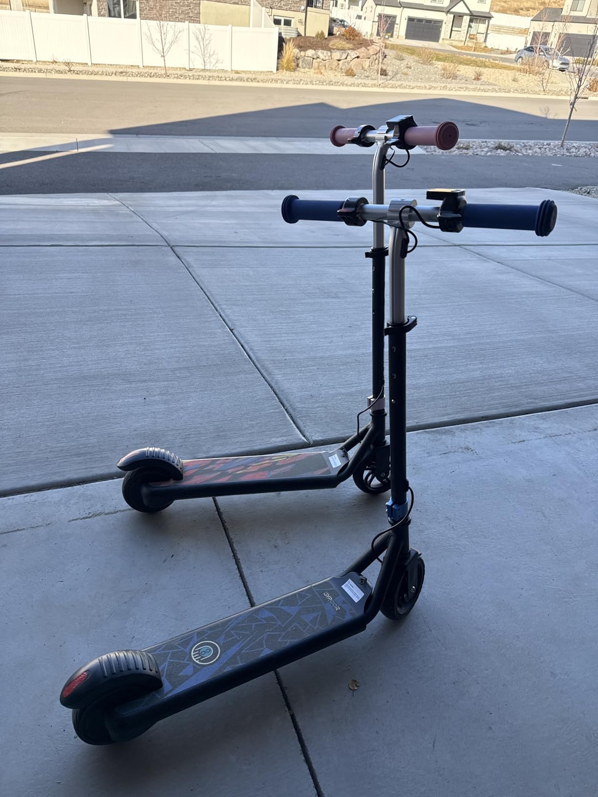 Gyroor Kids Electric Scooter 150W Motor LED Display H30Max customer photo 2