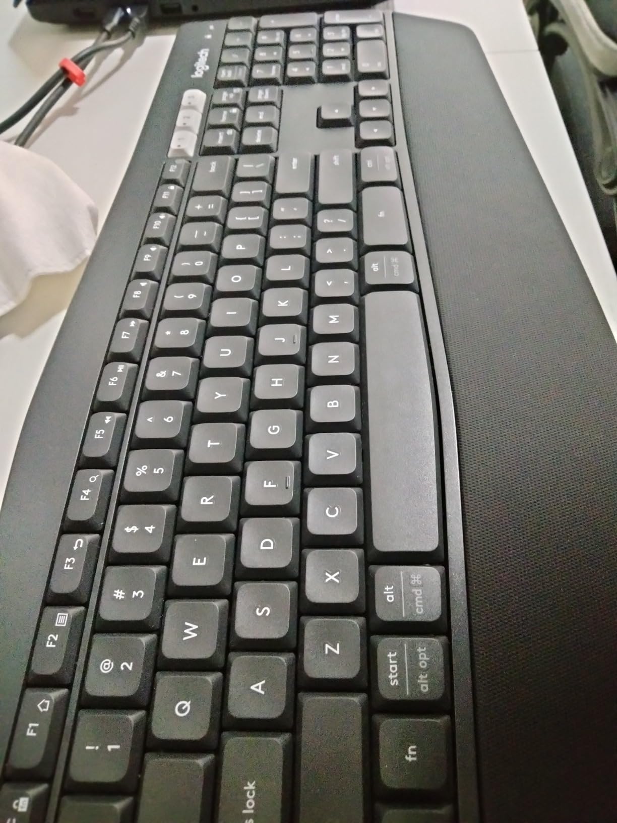 Logitech MK850 Combo customer photo 1