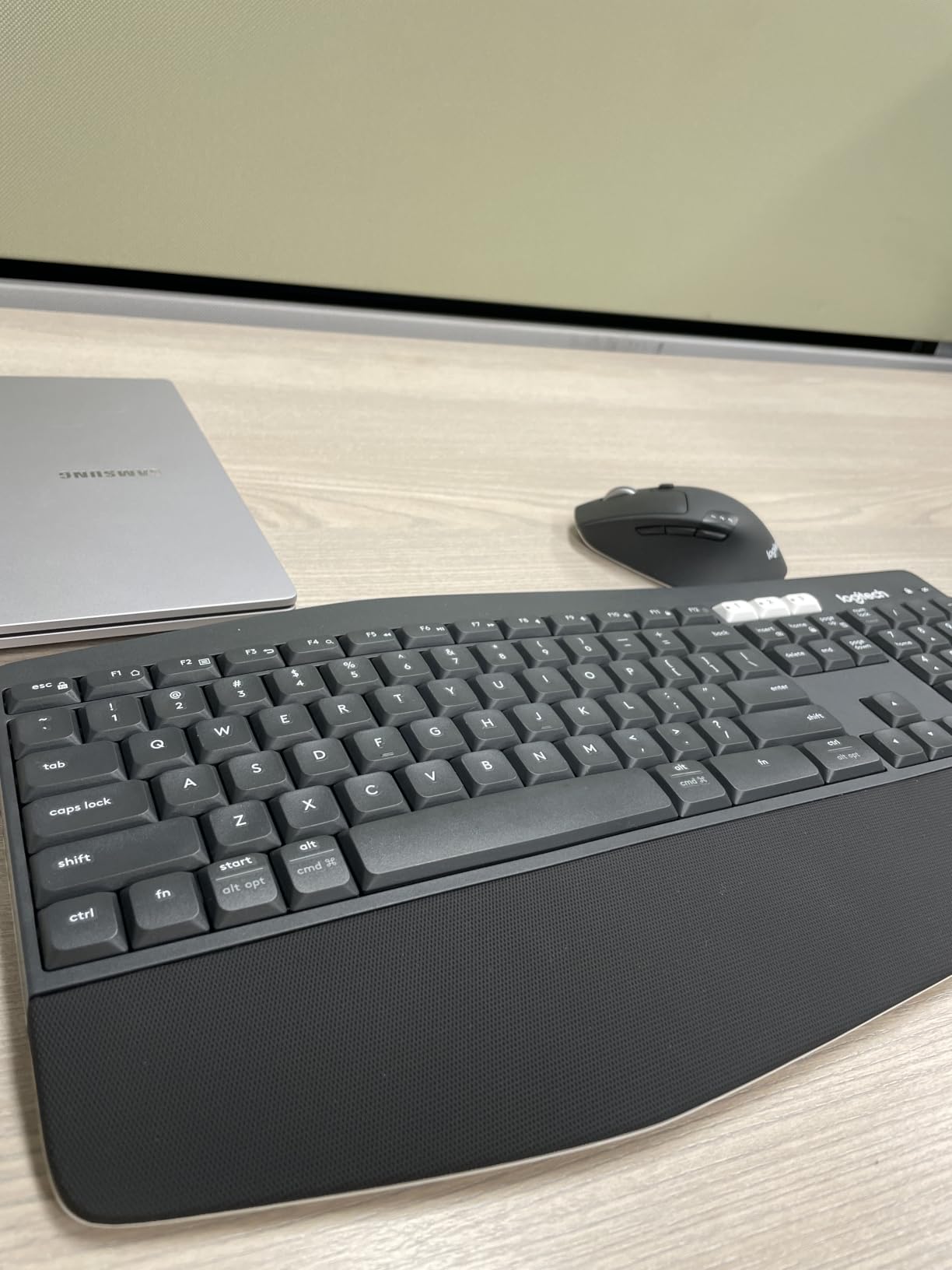 Logitech MK850 Combo customer photo 2