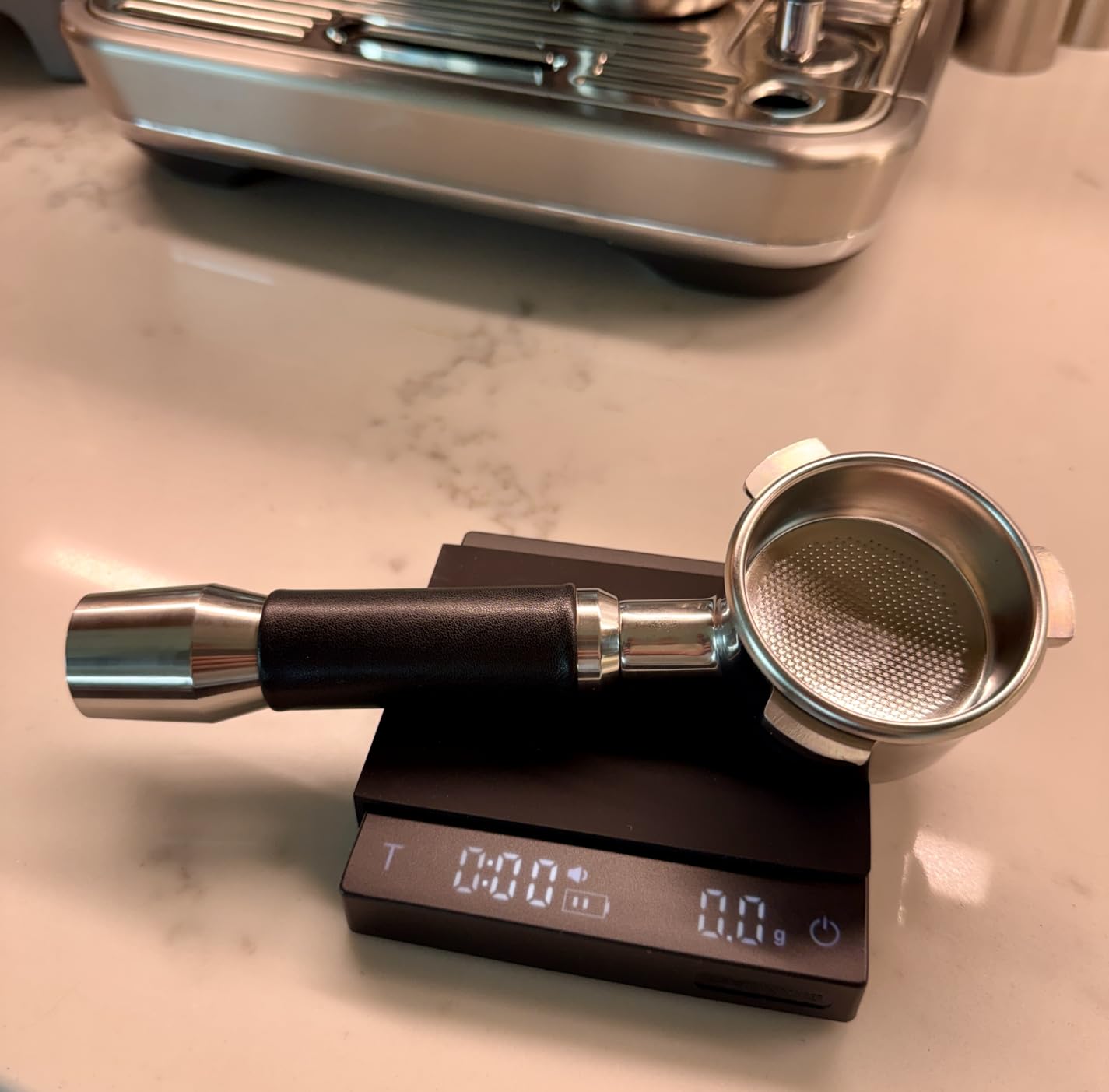 MHW-3BOMBER Mini Coffee Scale with Timer,Rechargeable Espresso Scale with Gravity Sensing,2kg/0.1g Precision Scale for Espresso&Pour-Over Coffee,Portable Digital Kitchen Scale, 2.0 Mini Black customer photo 1