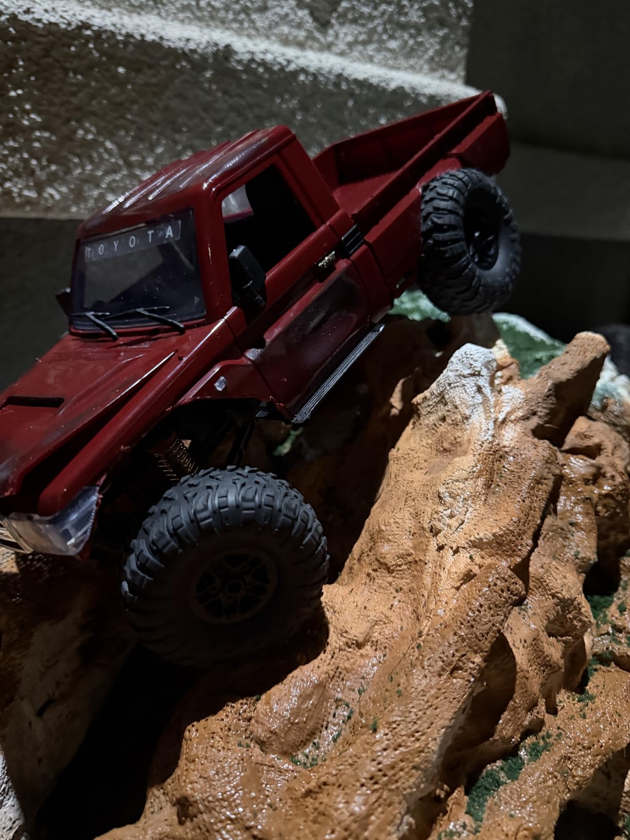 MN-82 RC Rock Crawler Car 1/12 Scale Toyota Pickup Truck , 2.4GHz 4WD Off-Road Remote Control Truck, 2-Speed Modes, 2×1200mAh Batteries, All-Terrain Crawler for Adults Kids Indoor Outdoor (whth Gift) customer photo 2