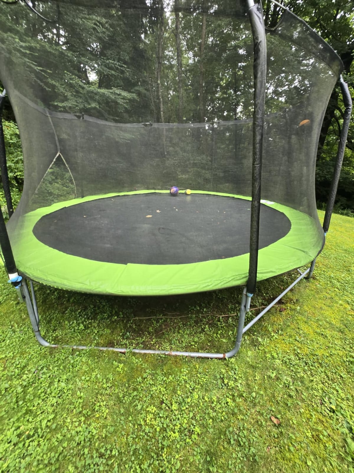 LANGXUN Universal Trampoline Repalcement Safety Pad, 8ft 10ft 12ft 14ft 15ft 16ft Waterproof Surround Spring Foam Cover for Round Frame customer photo 2