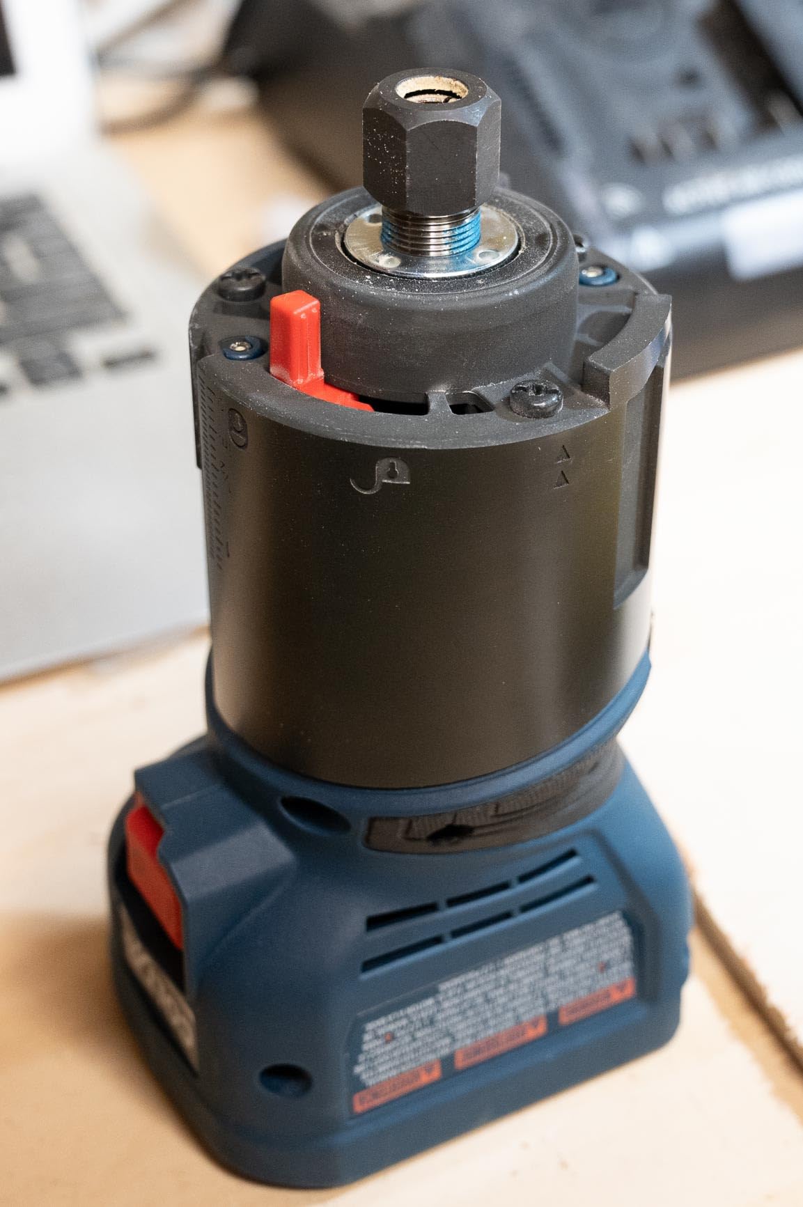 BOSCH GKF18V-25N 18V Cordless Router, Palm Router for Woodworking customer photo 1