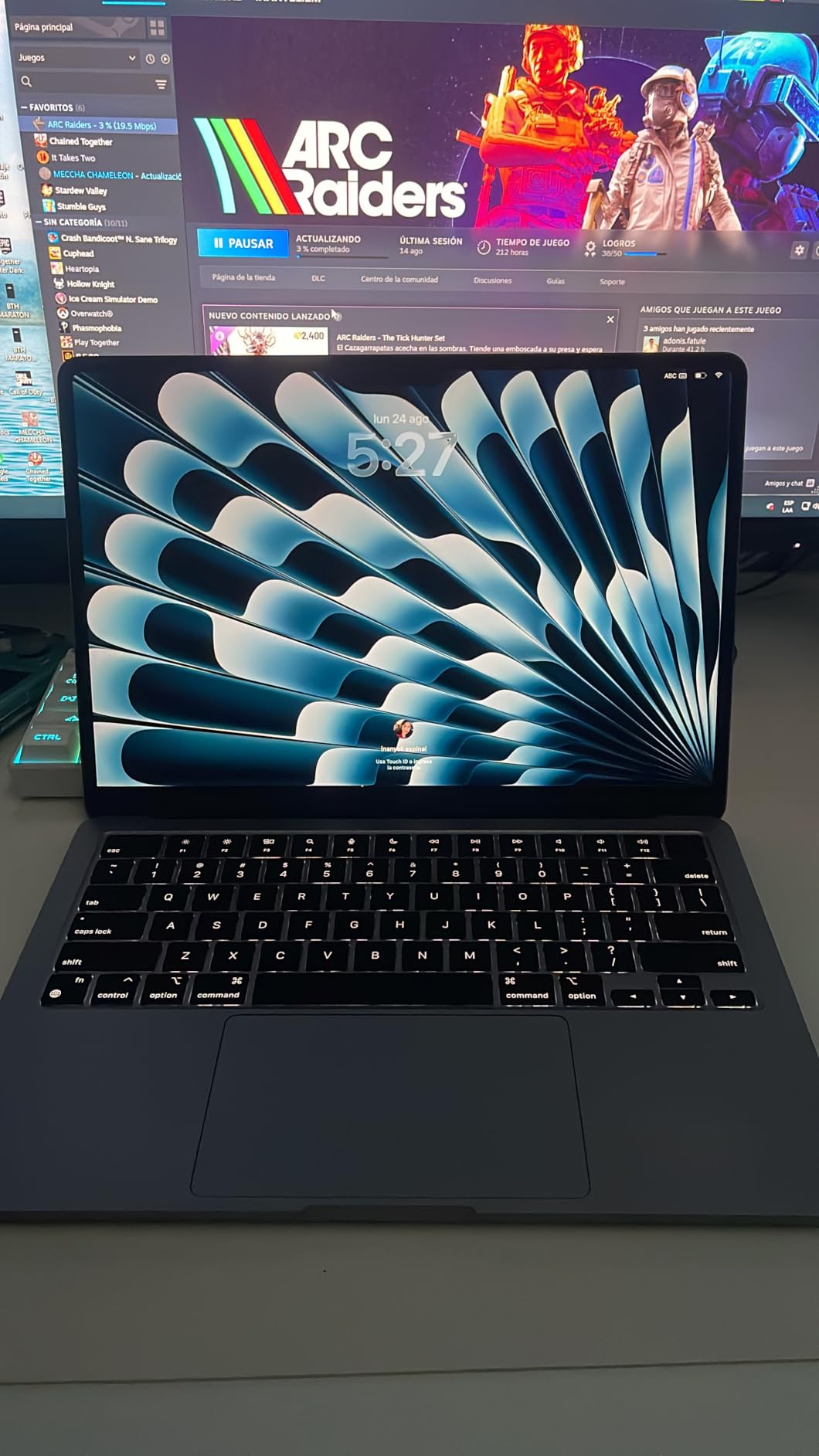 MacBook Air M2 24GB Renewed customer photo 1
