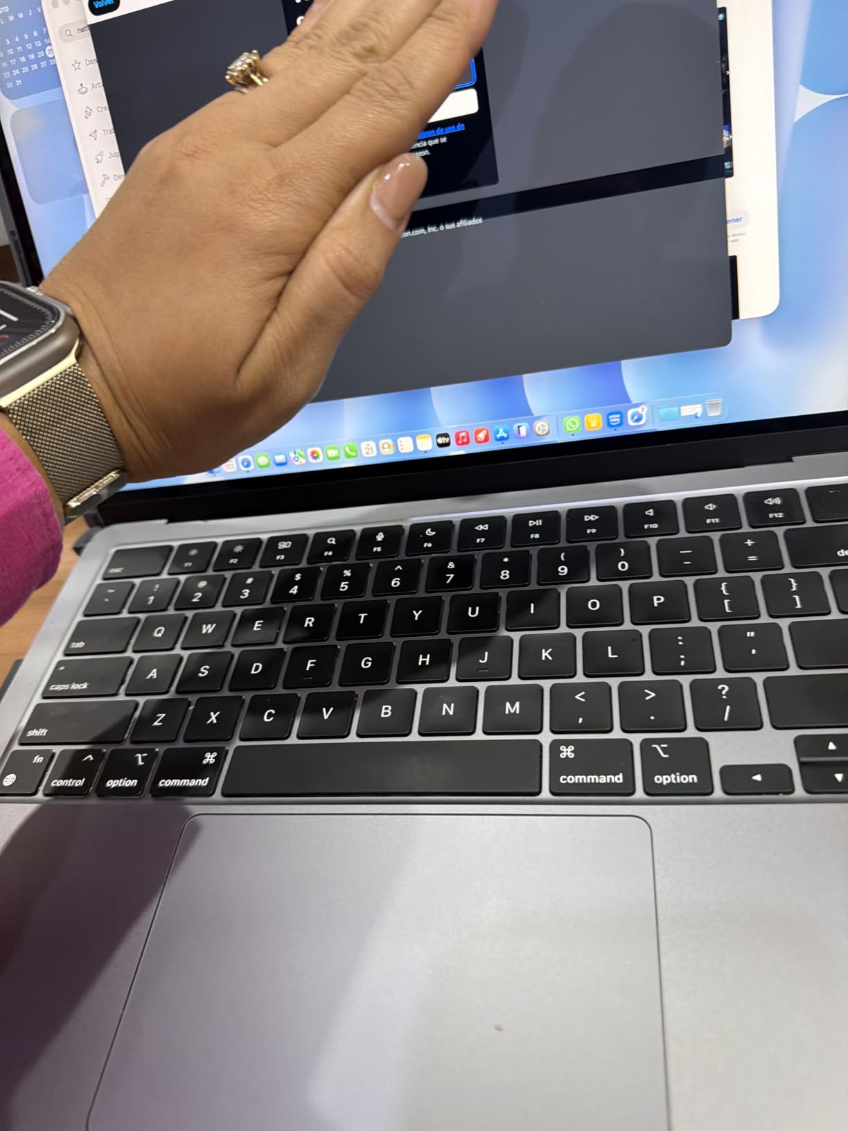 MacBook Air M2 24GB Renewed customer photo 2