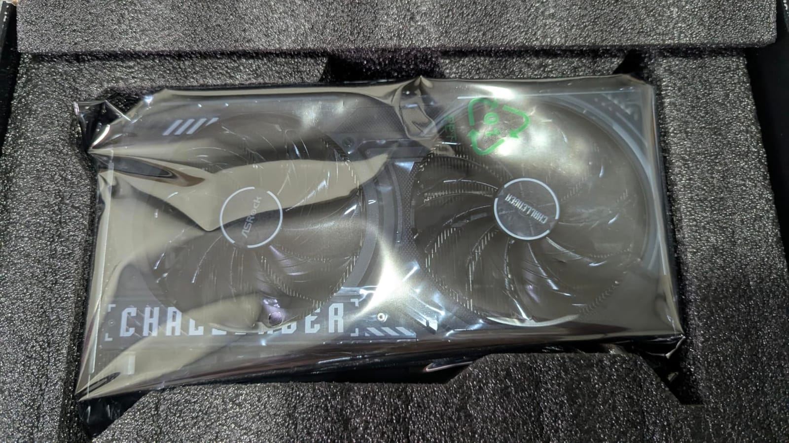 ASRock Arc B570 Challenger 10GB customer photo 2