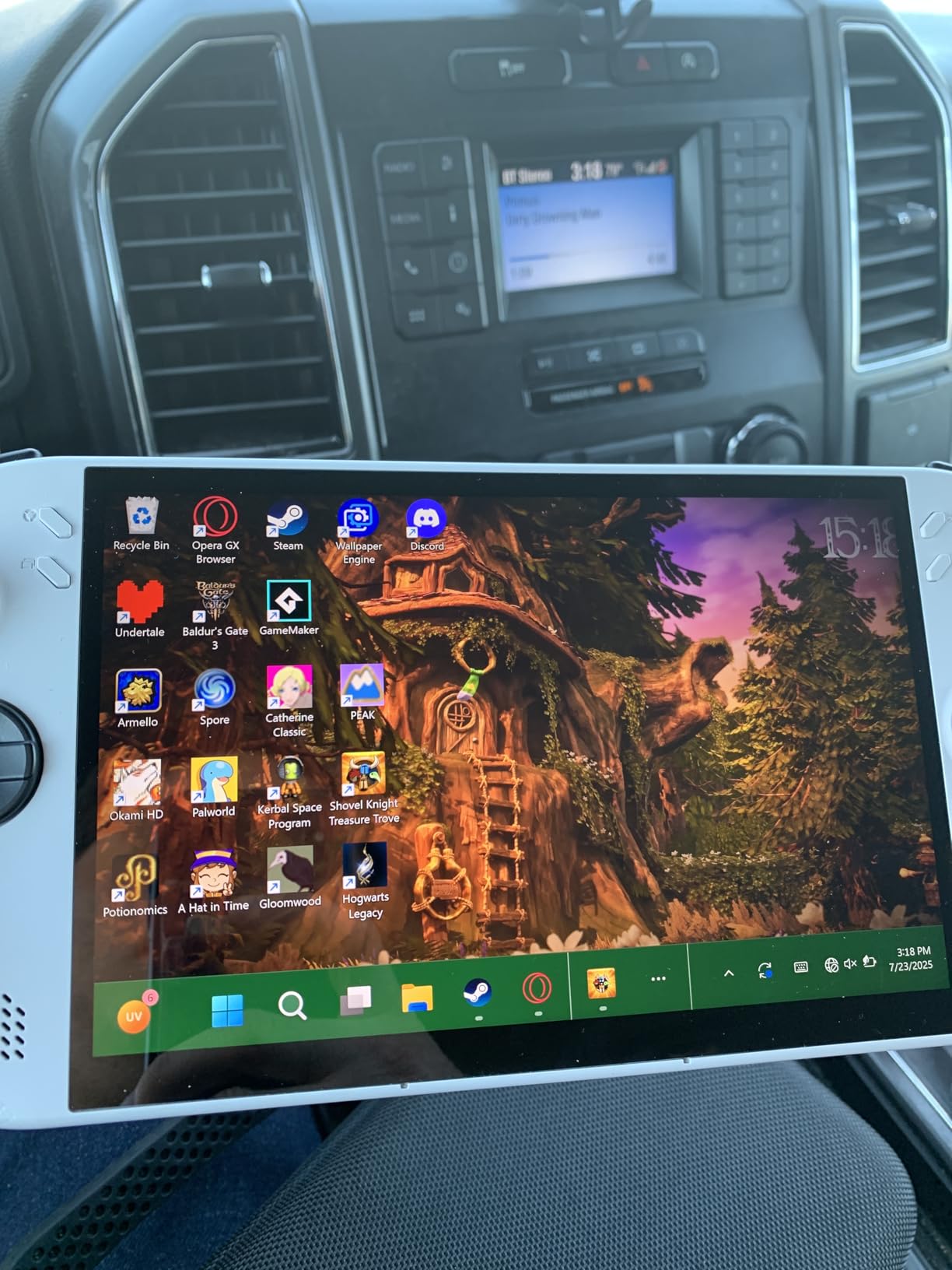 Lenovo Legion Go S customer photo 2