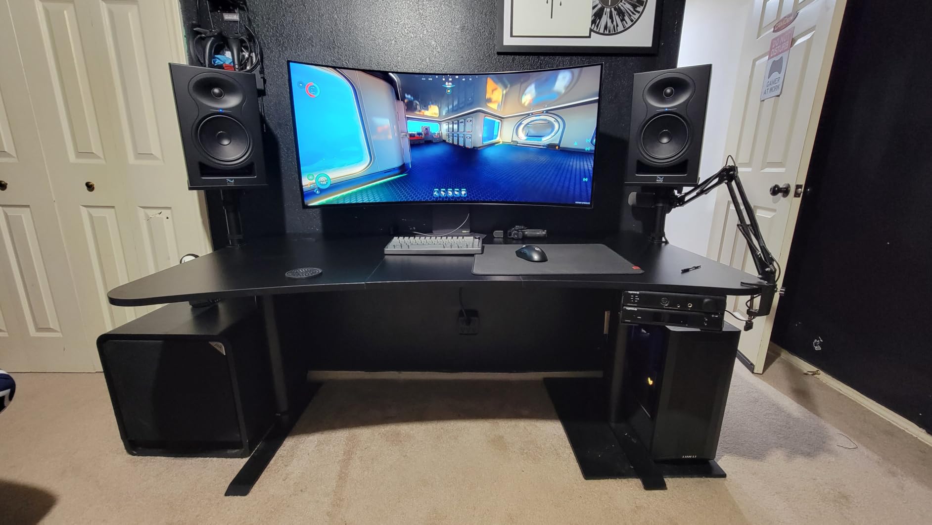 LG 45GX950A 5K2K OLED customer photo 1
