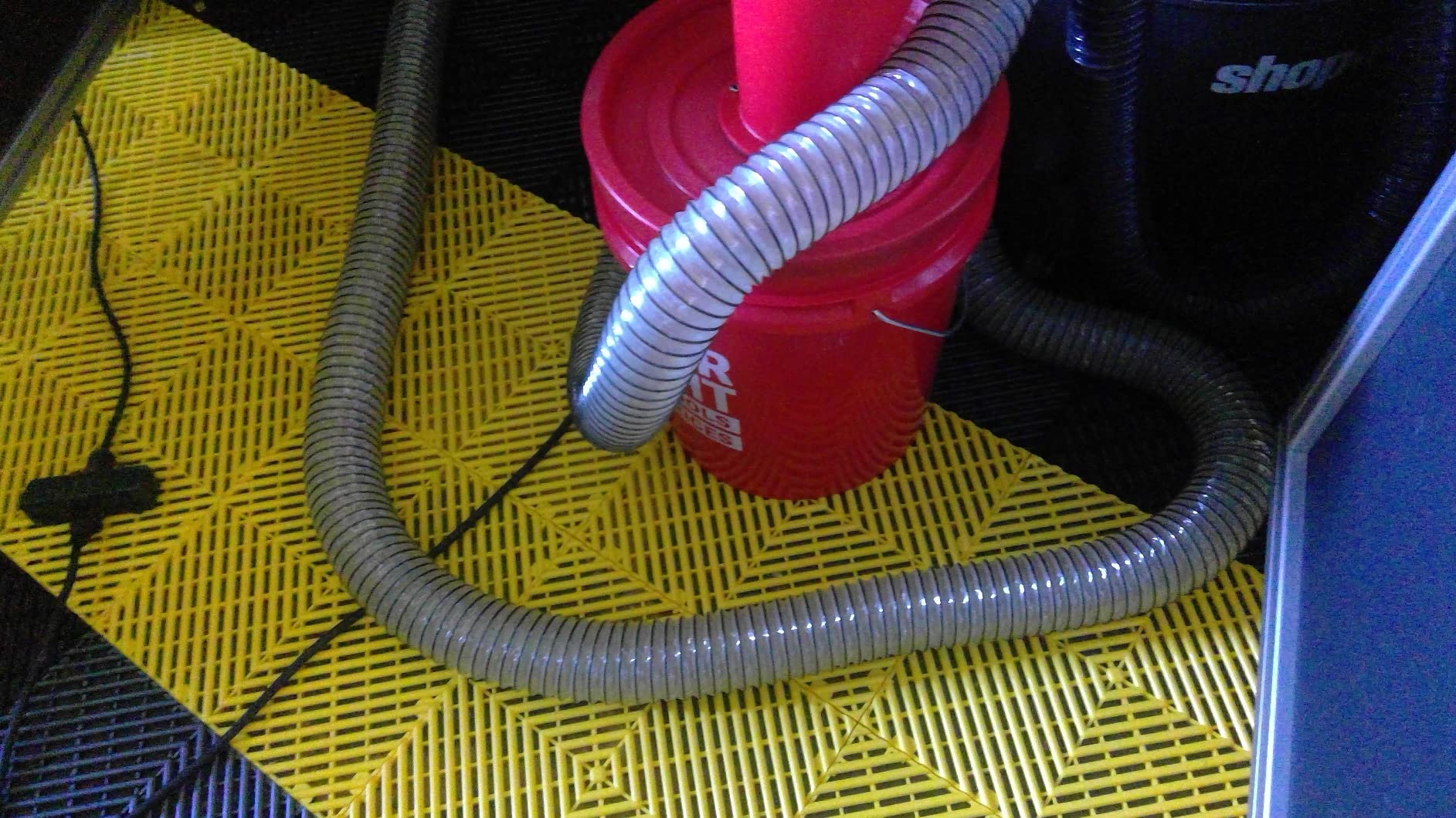 PVC Dust Collection Hose w/4 Thumbscrew Clamps 4