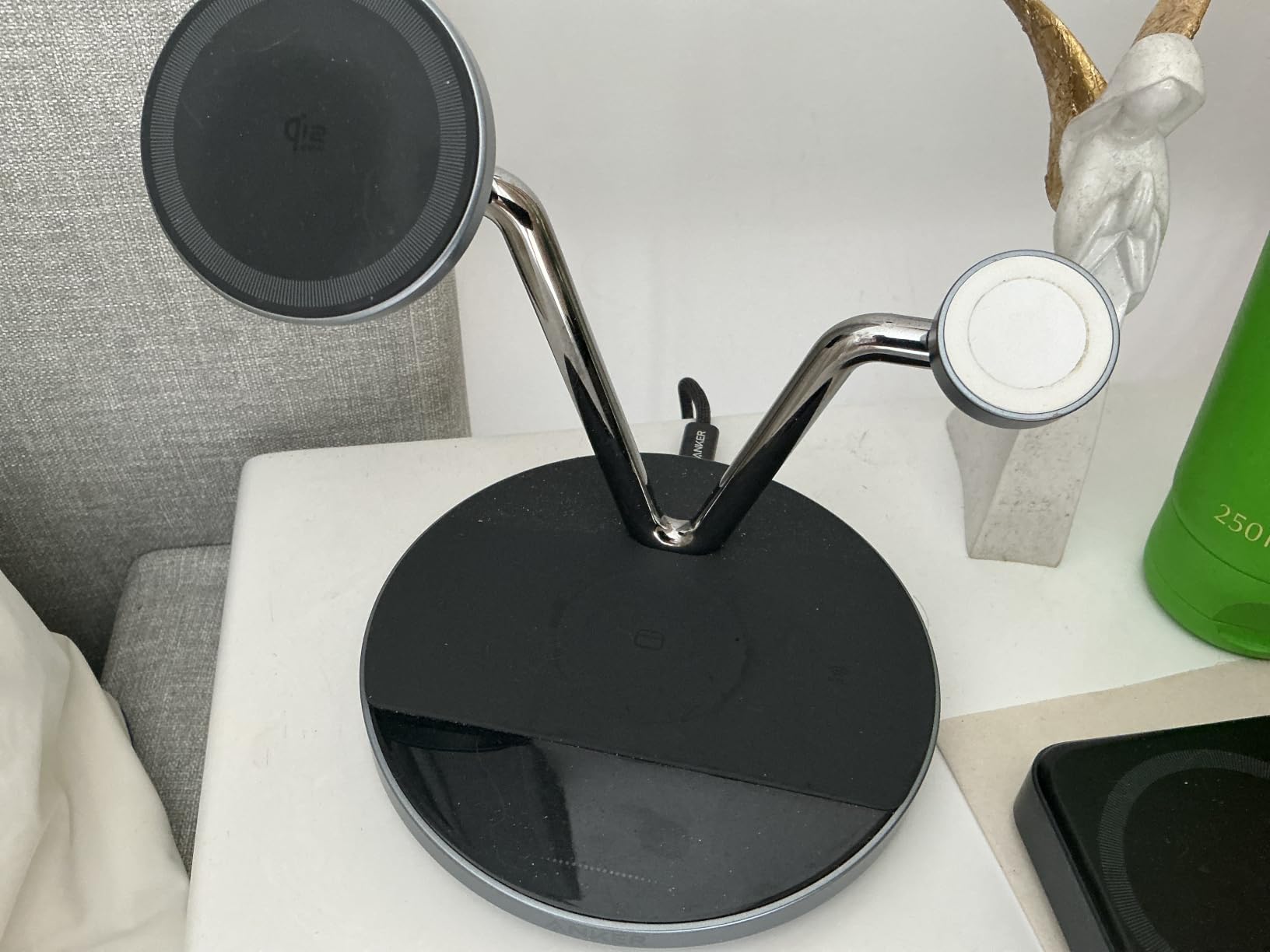 Anker Prime 3-in-1 Qi2.2 MagSafe Compatible 25W Wireless Charging Station customer photo 1