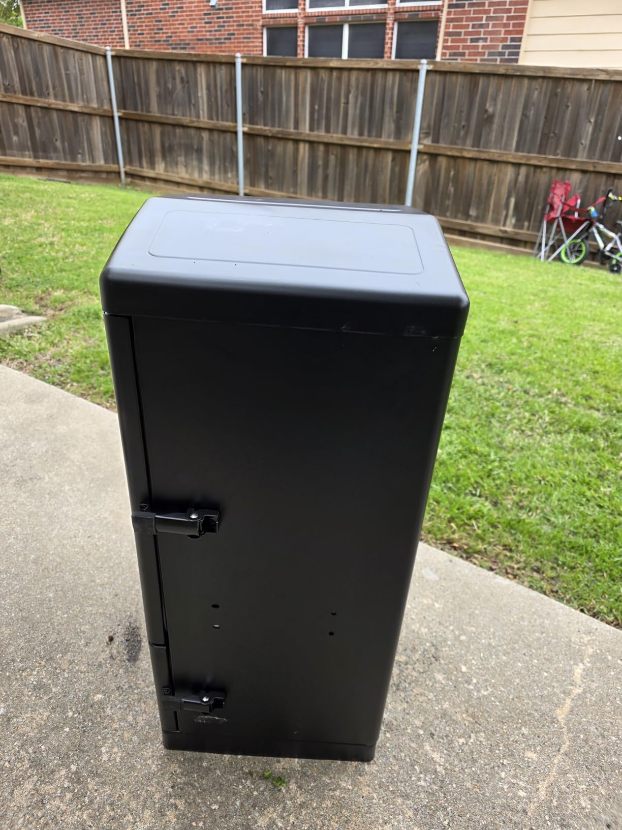 4-Rack Vertical Propane Smoker with Cover customer photo 2